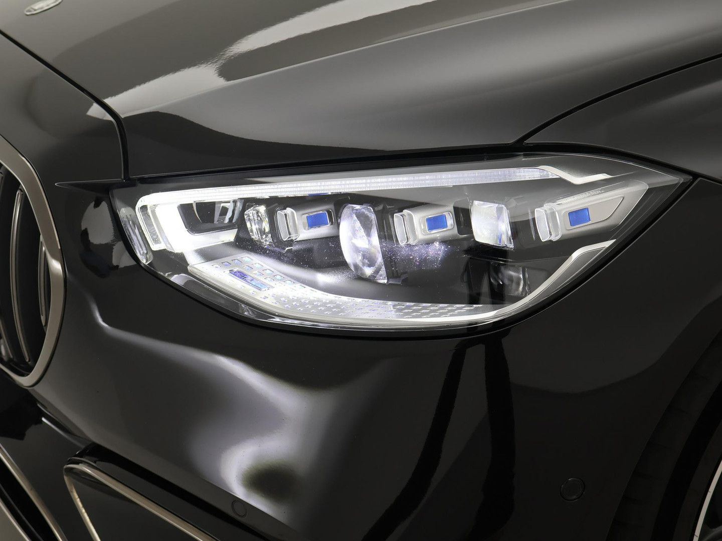 Mercedes-Benz Mercedes-Benz