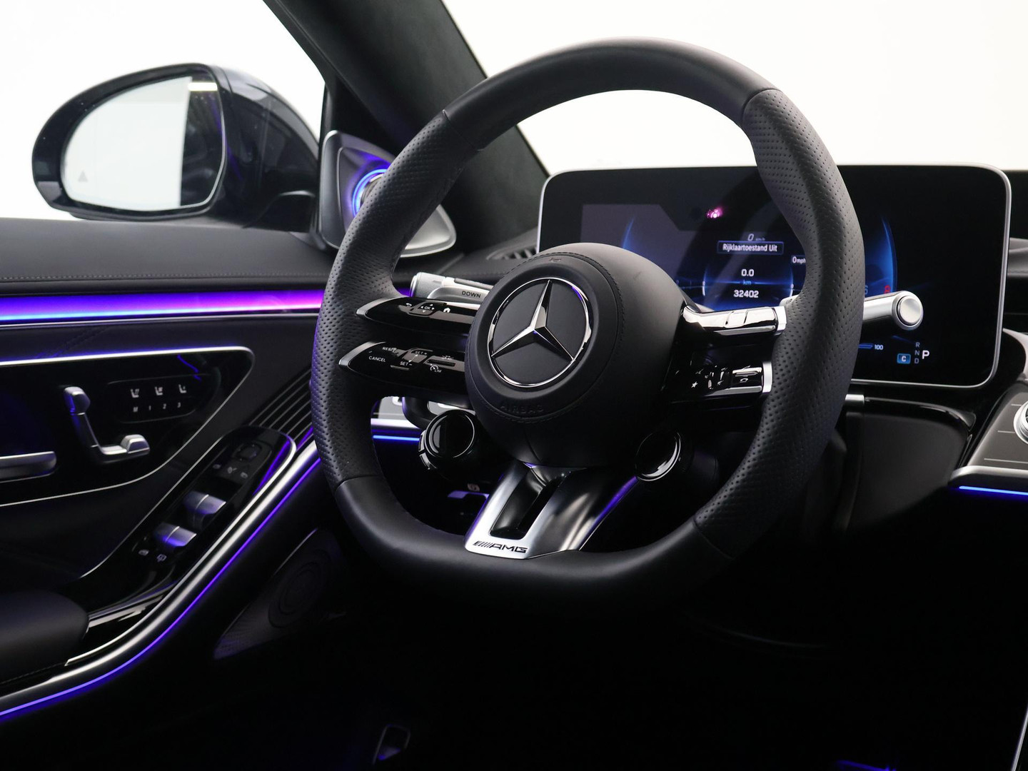 Mercedes-Benz Mercedes-Benz