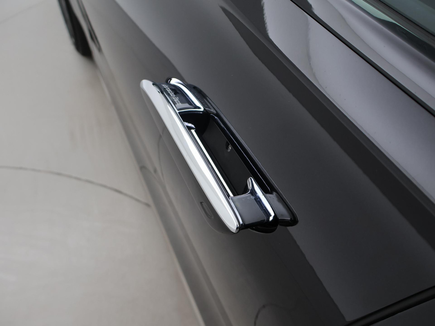 Mercedes-Benz Mercedes-Benz