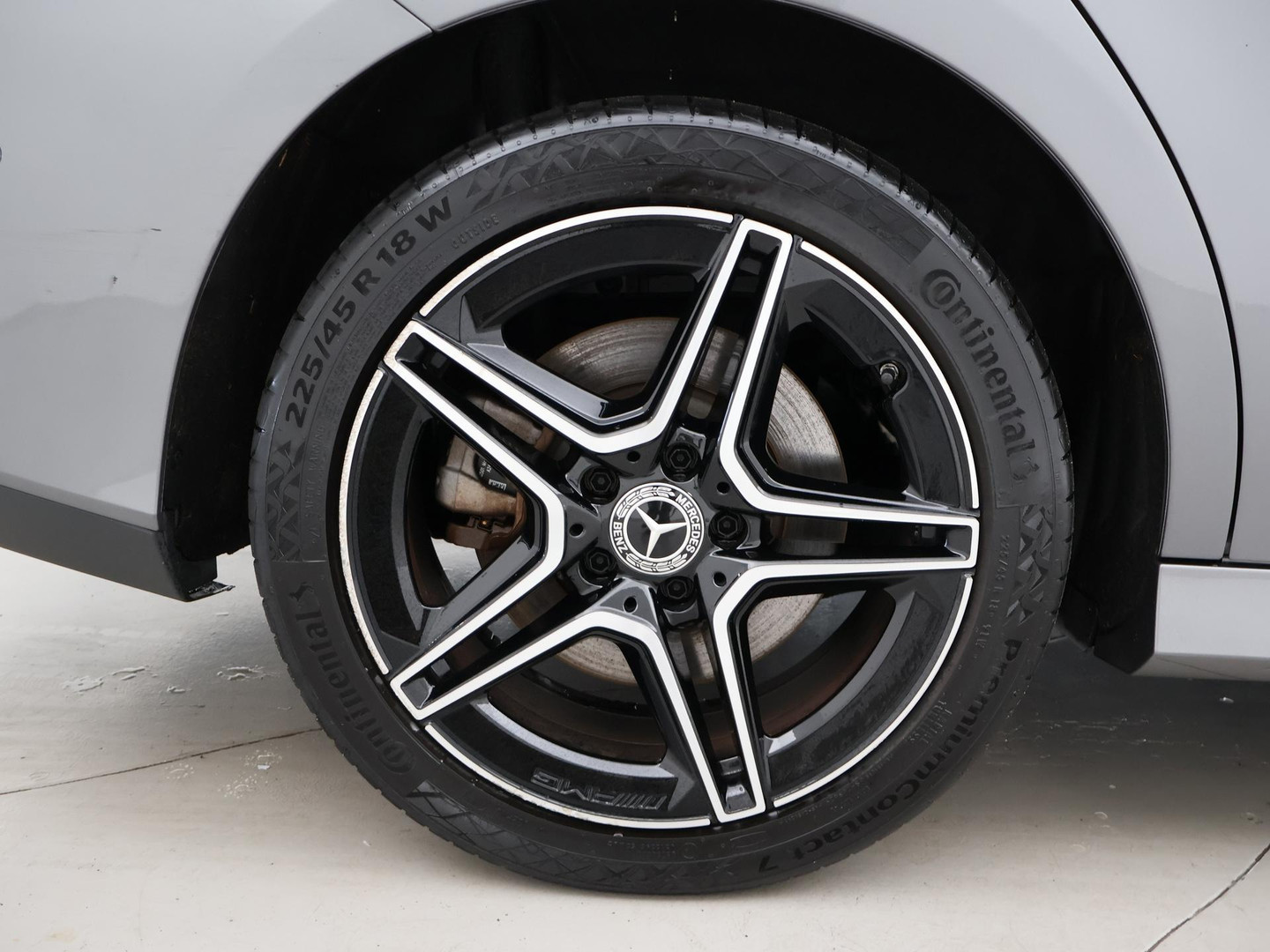 Mercedes-Benz Mercedes-Benz