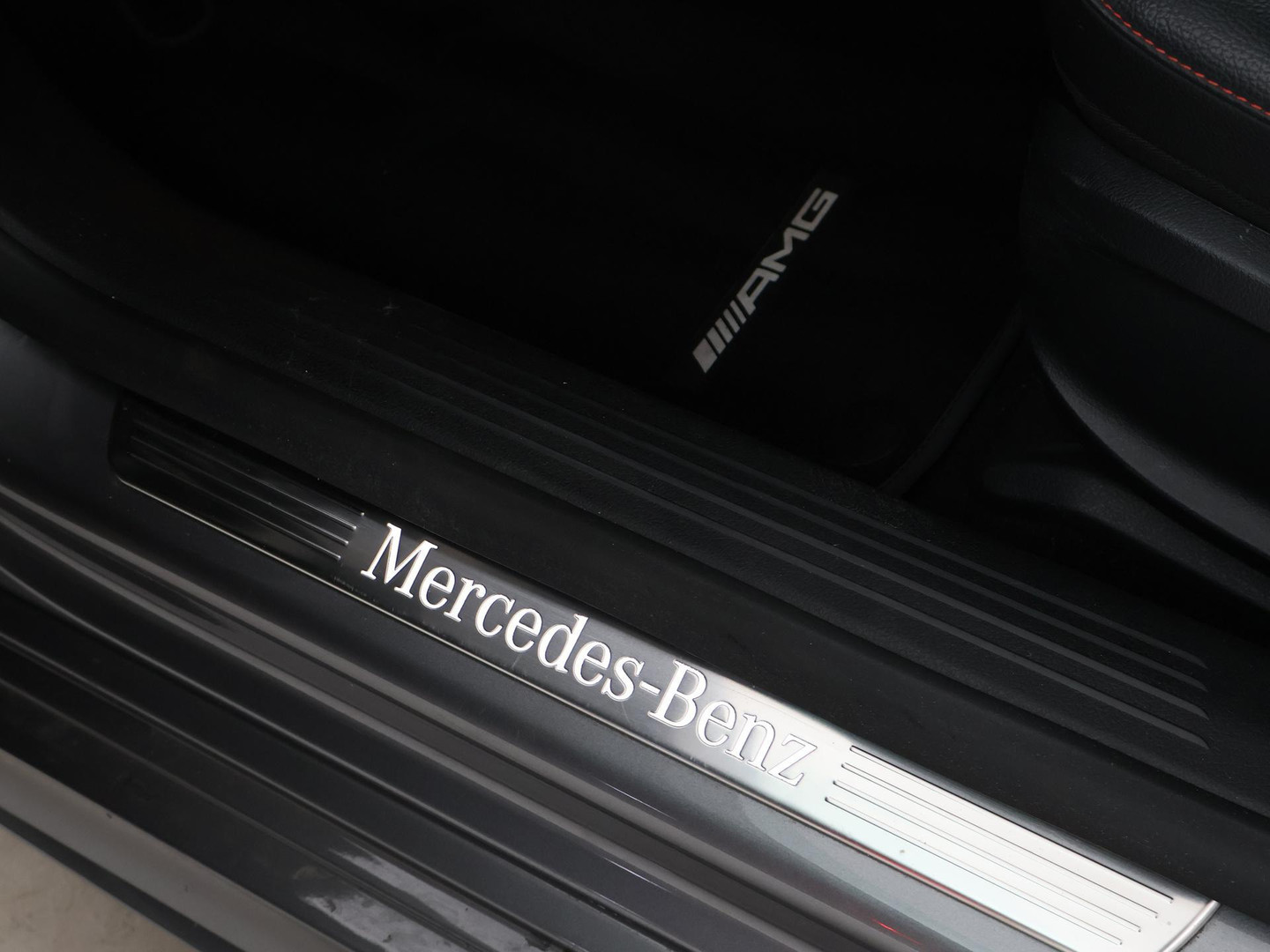 Mercedes-Benz Mercedes-Benz