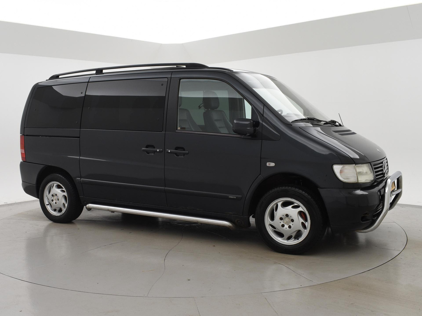 Mercedes-Benz Mercedes-Benz