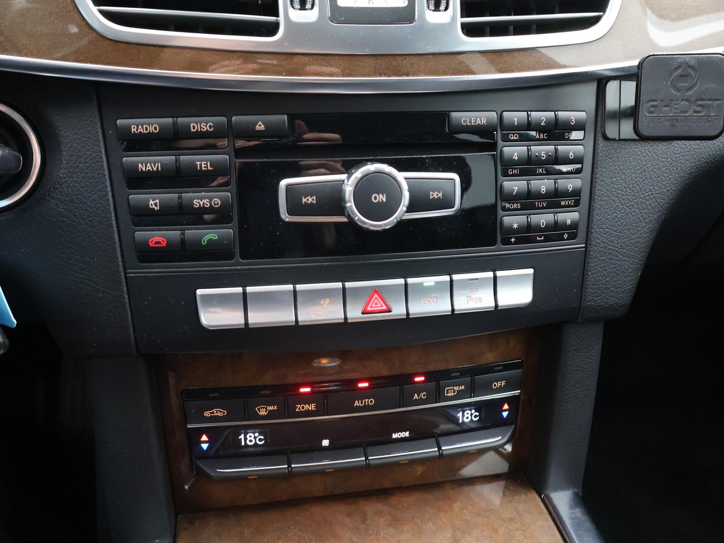 Mercedes-Benz Mercedes-Benz