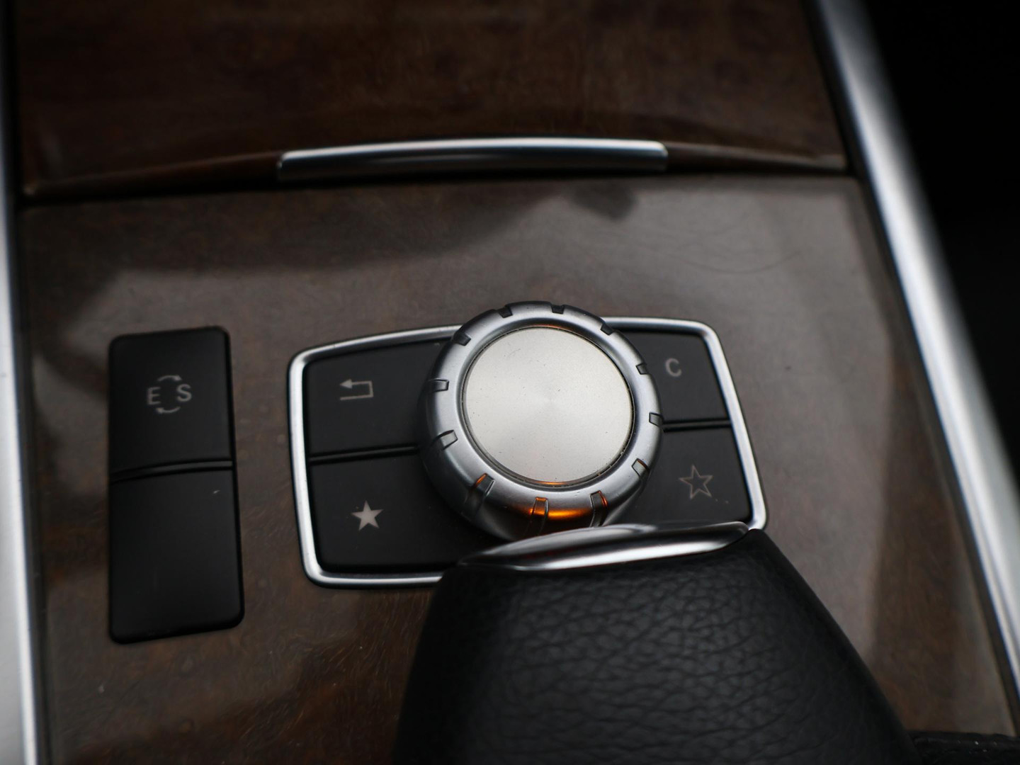 Mercedes-Benz Mercedes-Benz
