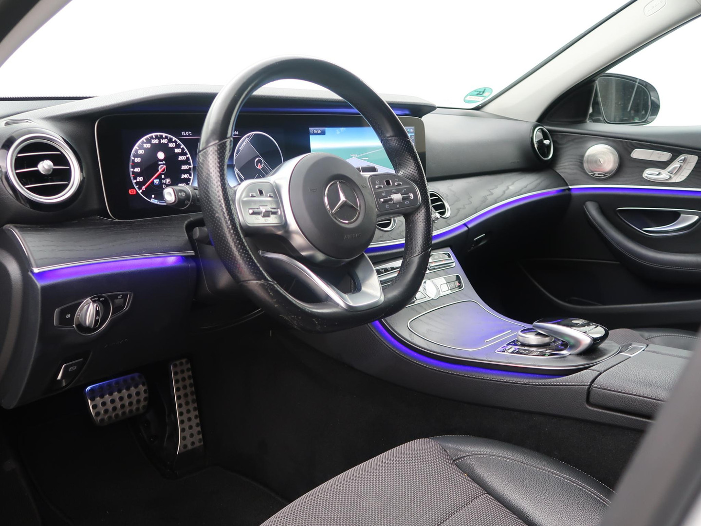 Mercedes-Benz Mercedes-Benz