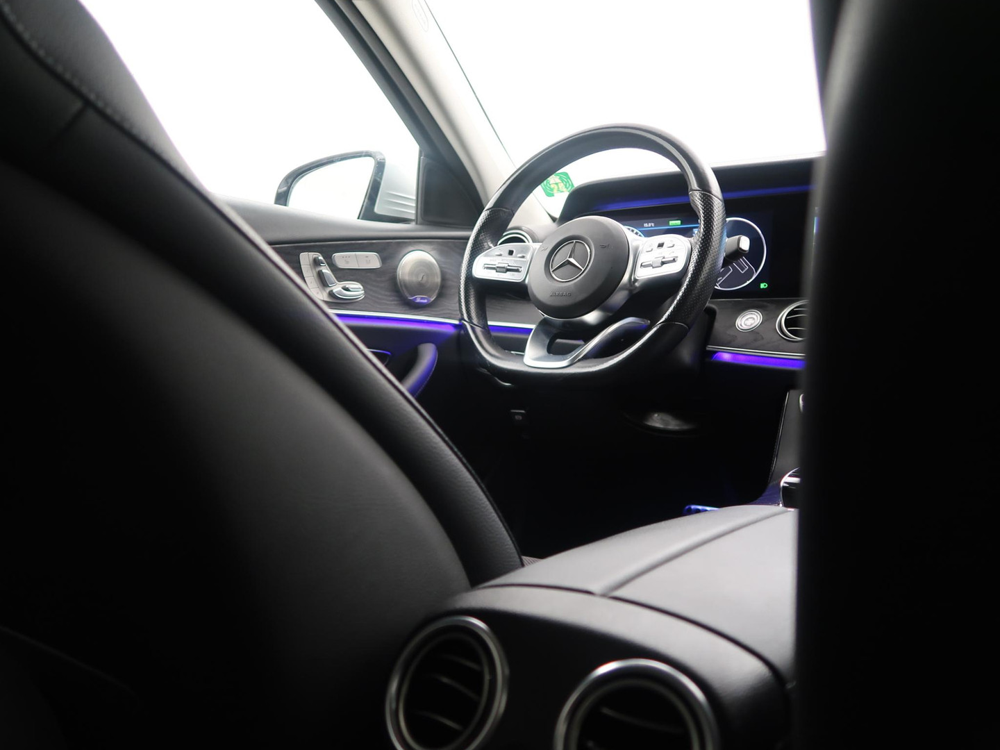 Mercedes-Benz Mercedes-Benz