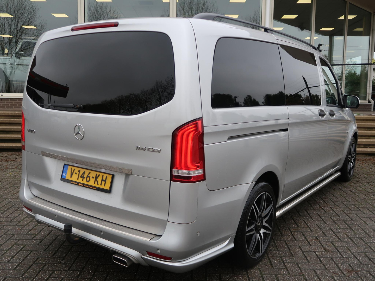 Mercedes-Benz Mercedes-Benz