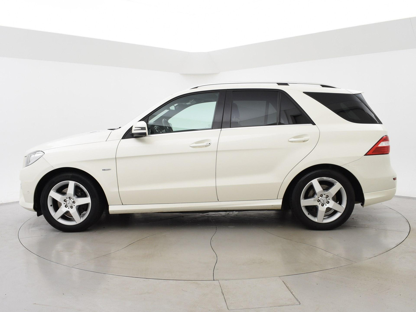 Mercedes-Benz Mercedes-Benz