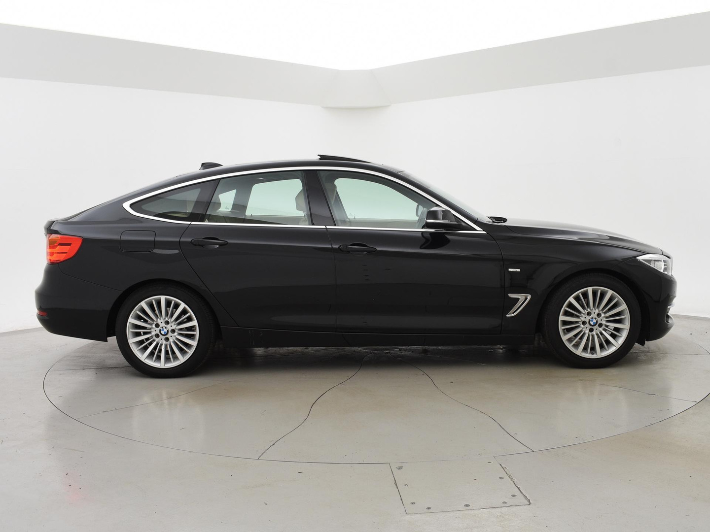 BMW BMW