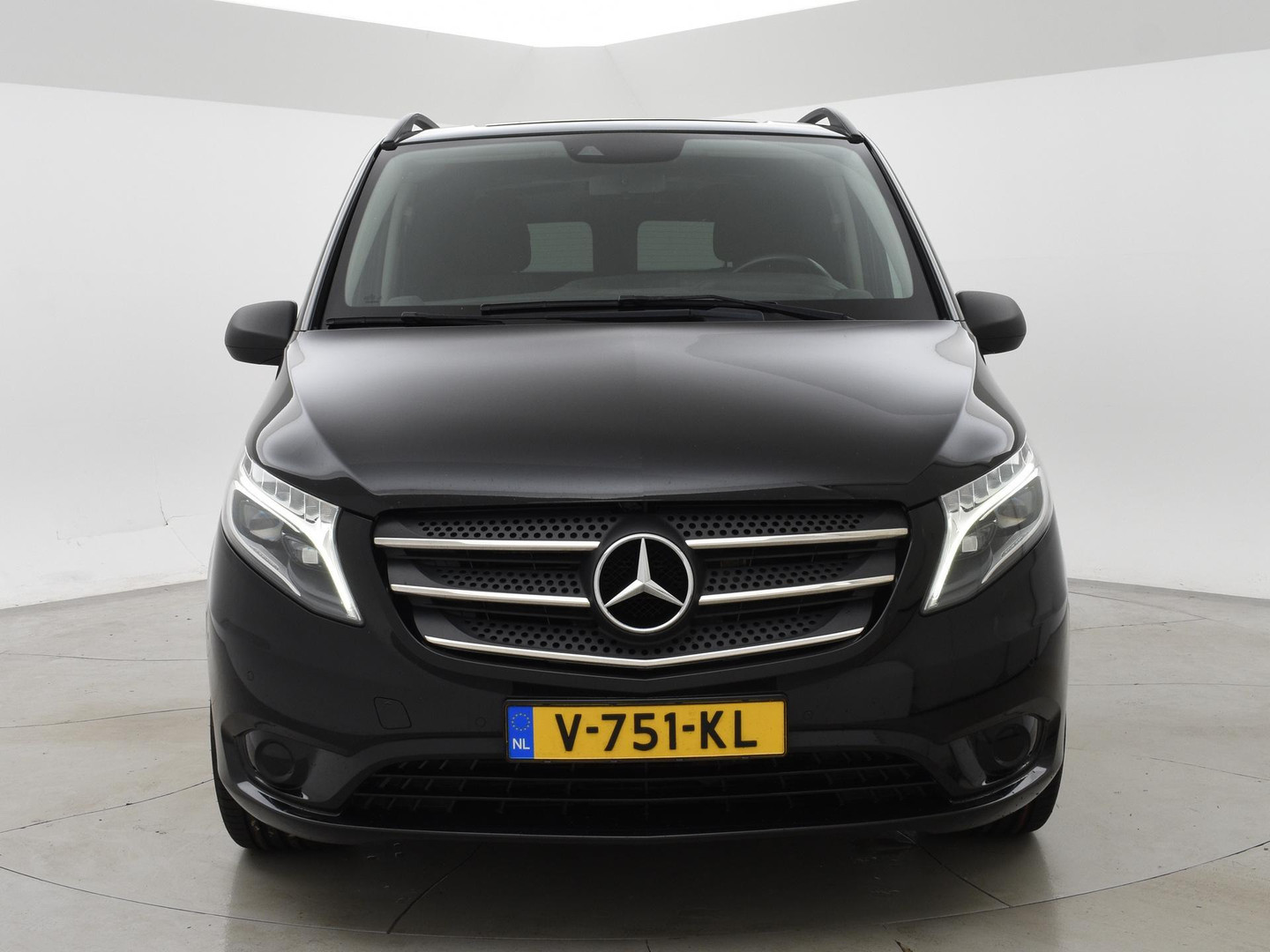 Mercedes-Benz Mercedes-Benz