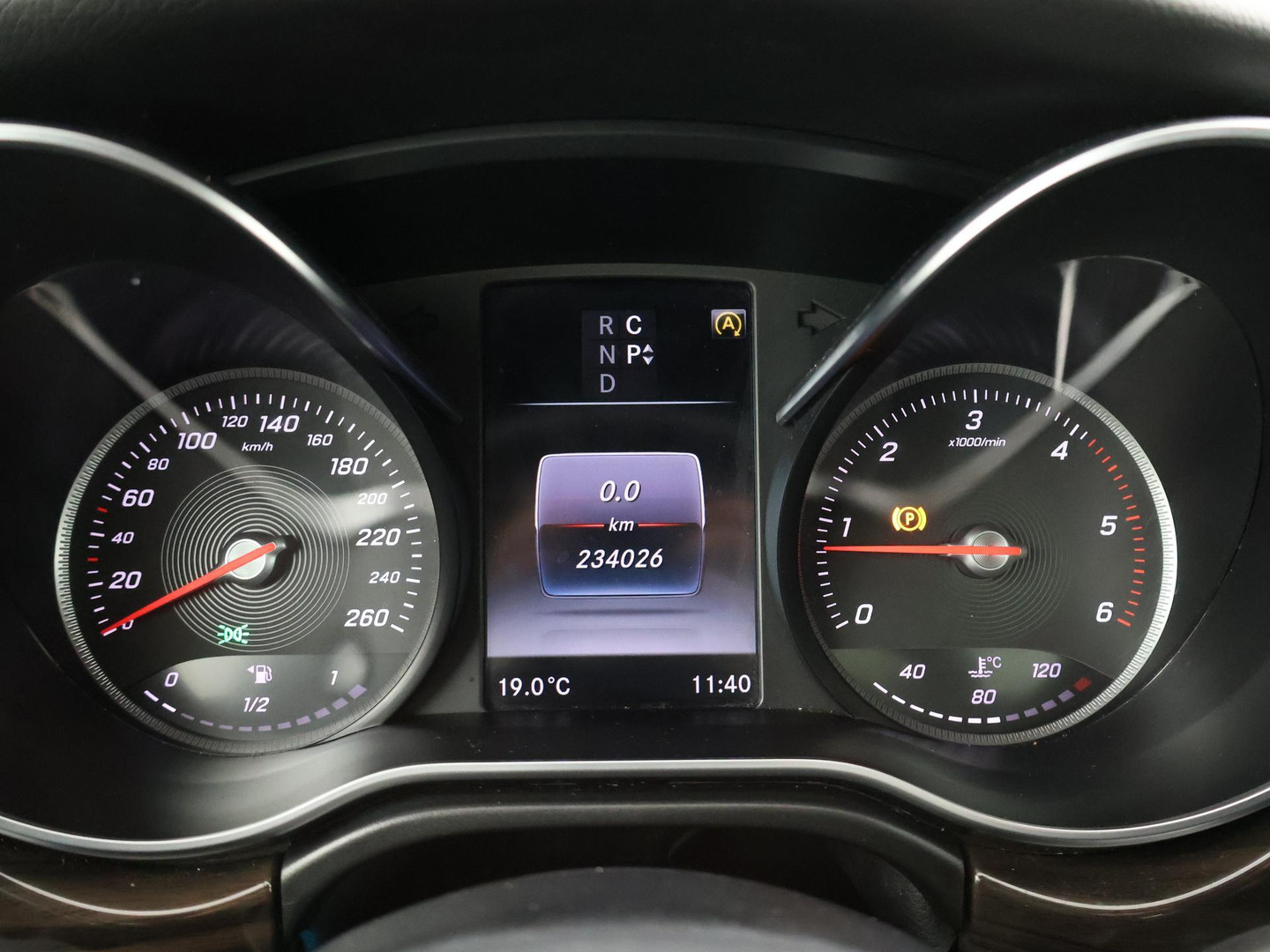 Mercedes-Benz Mercedes-Benz