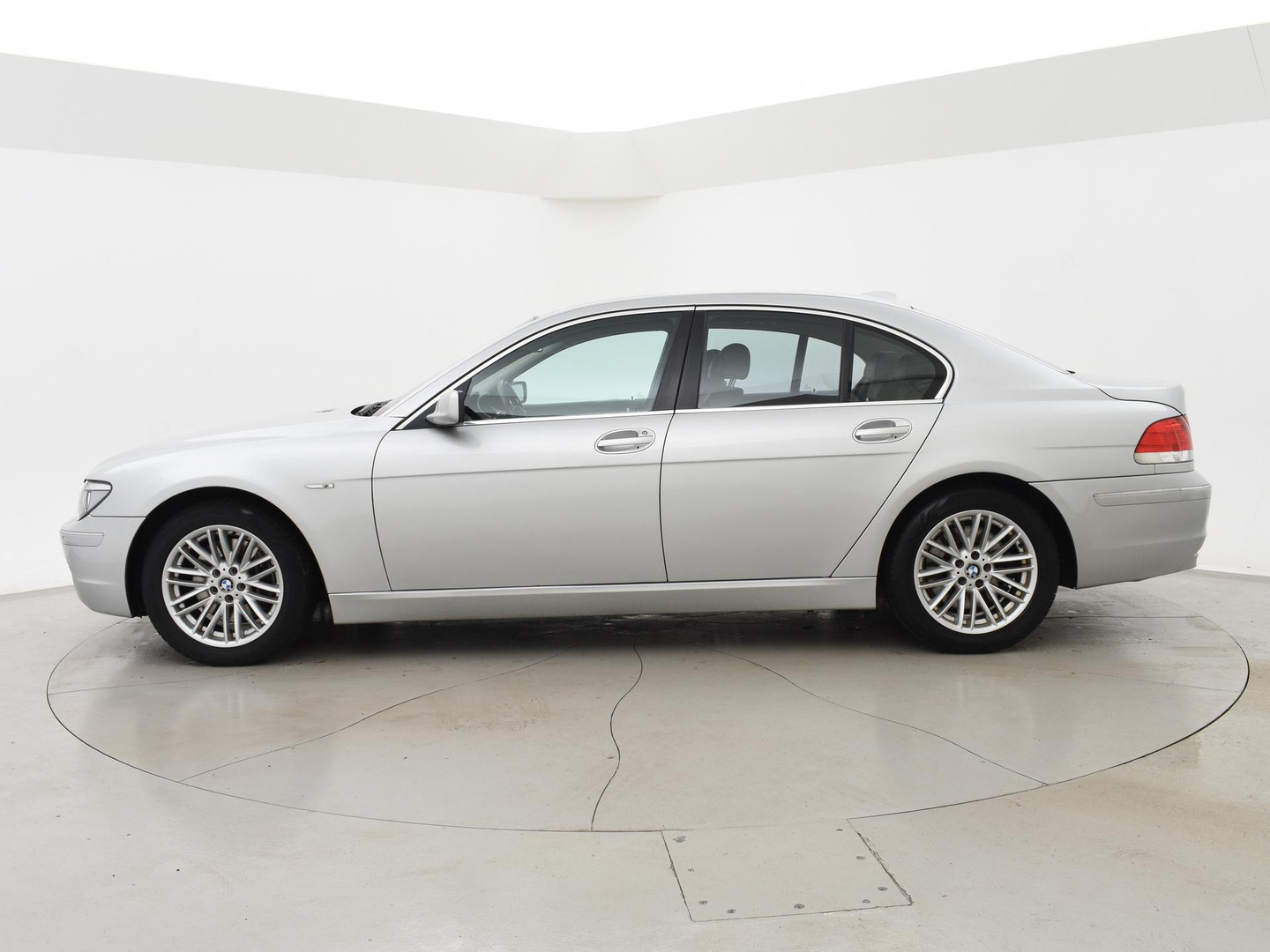BMW BMW