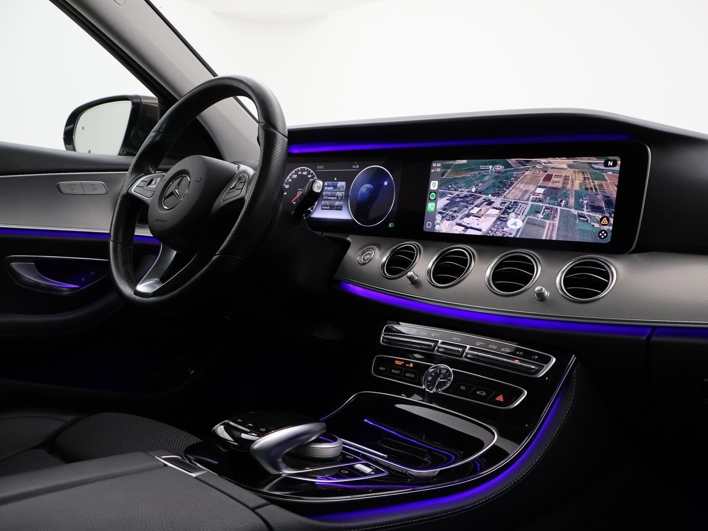 Mercedes-Benz Mercedes-Benz
