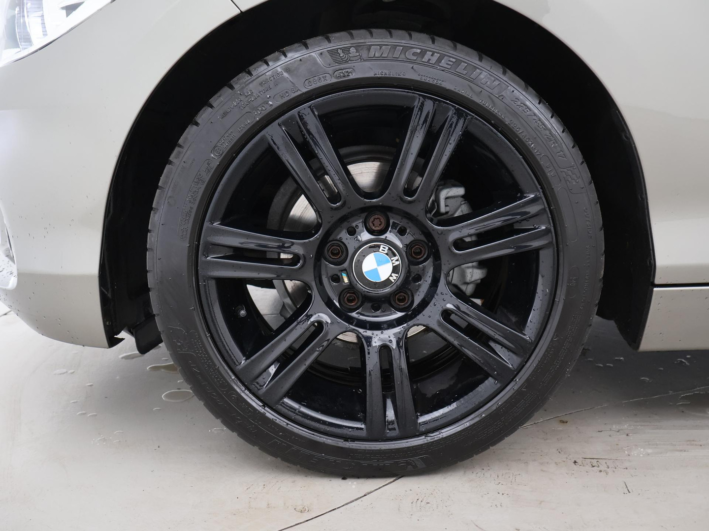 BMW BMW