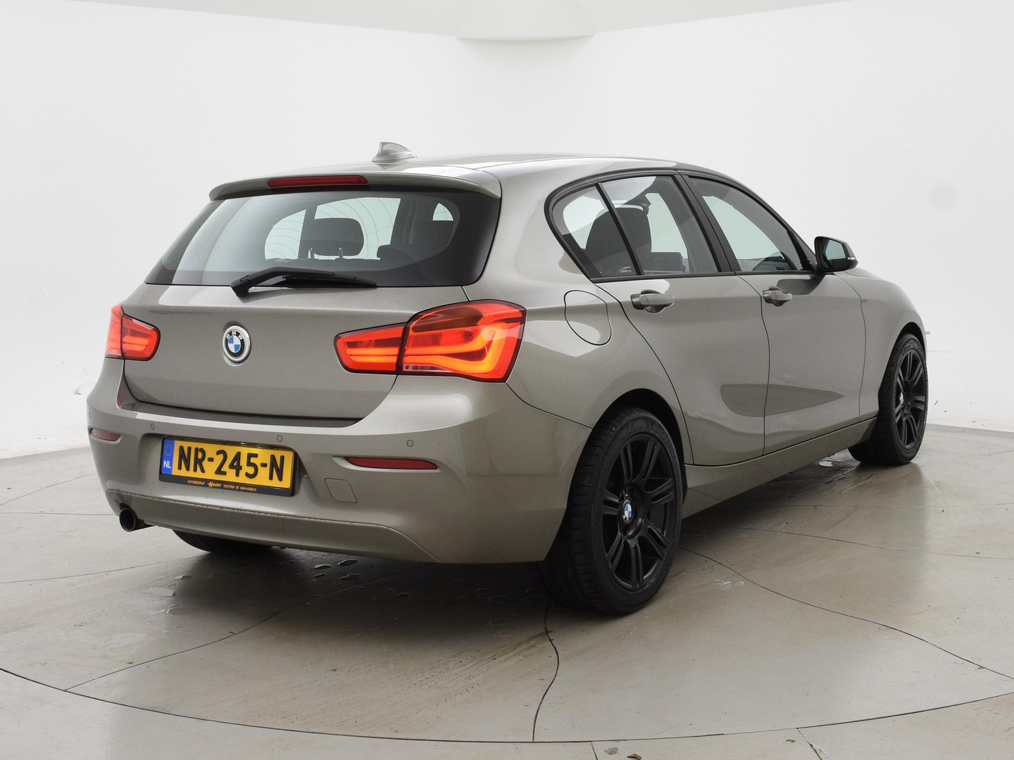 BMW BMW