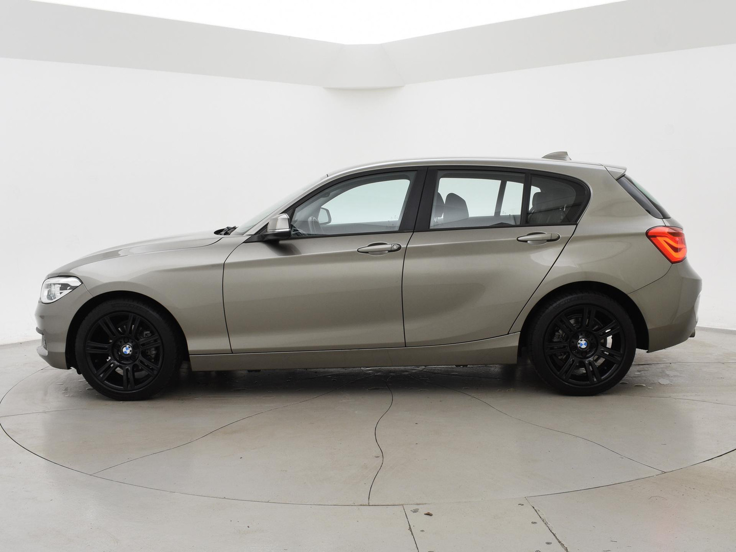 BMW BMW