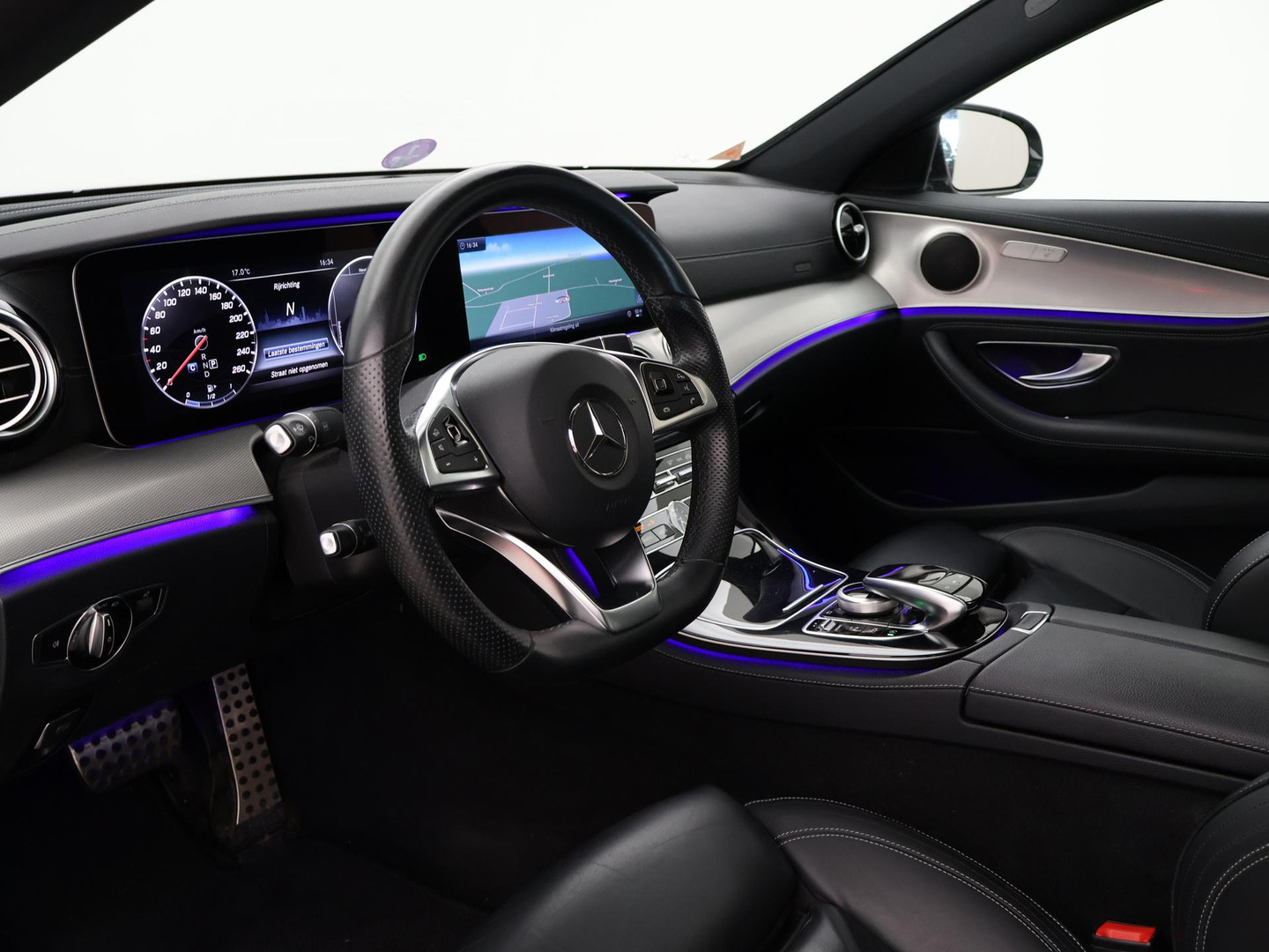 Mercedes-Benz Mercedes-Benz