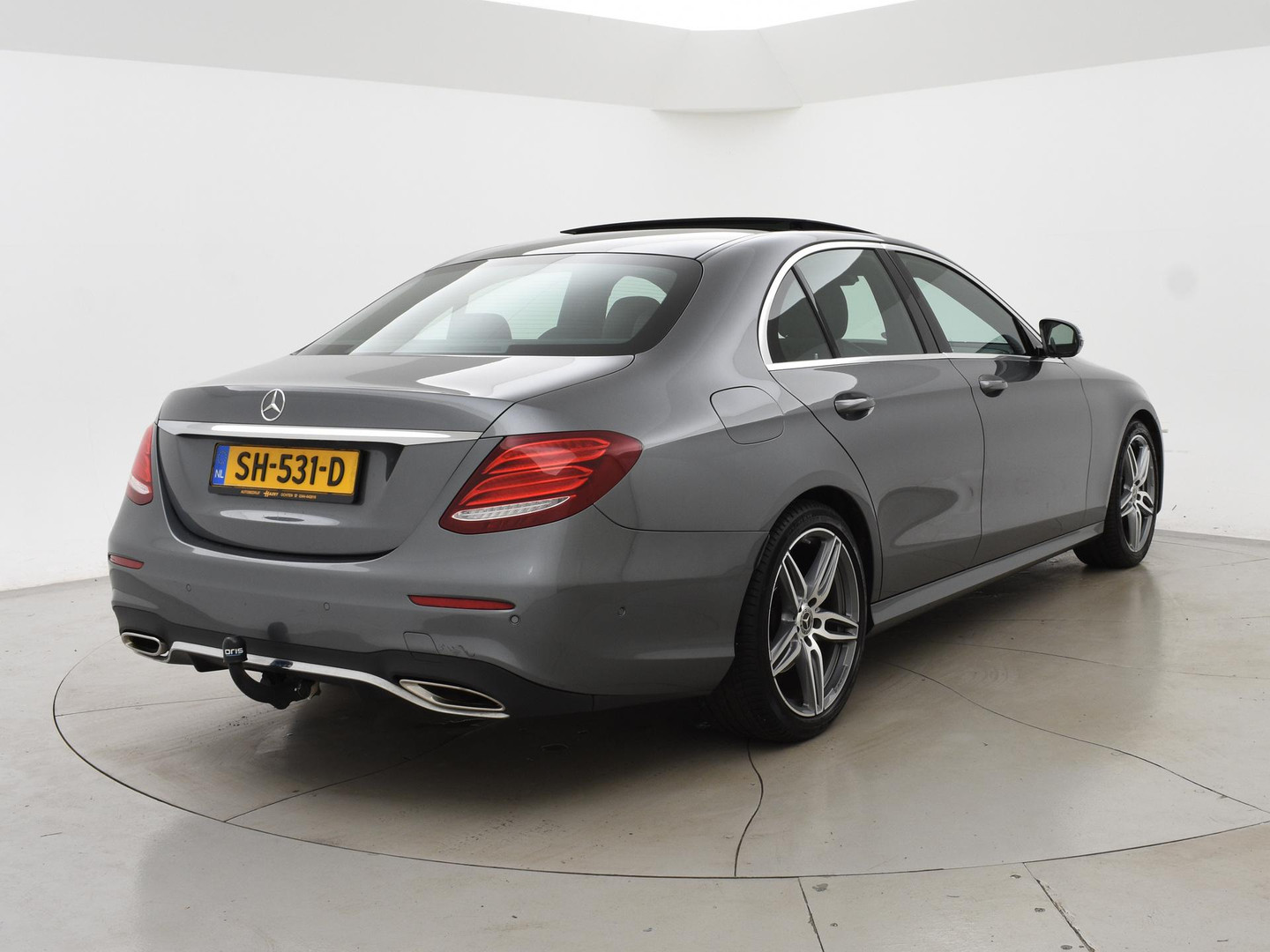 Mercedes-Benz Mercedes-Benz