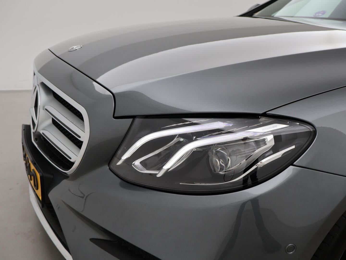 Mercedes-Benz Mercedes-Benz