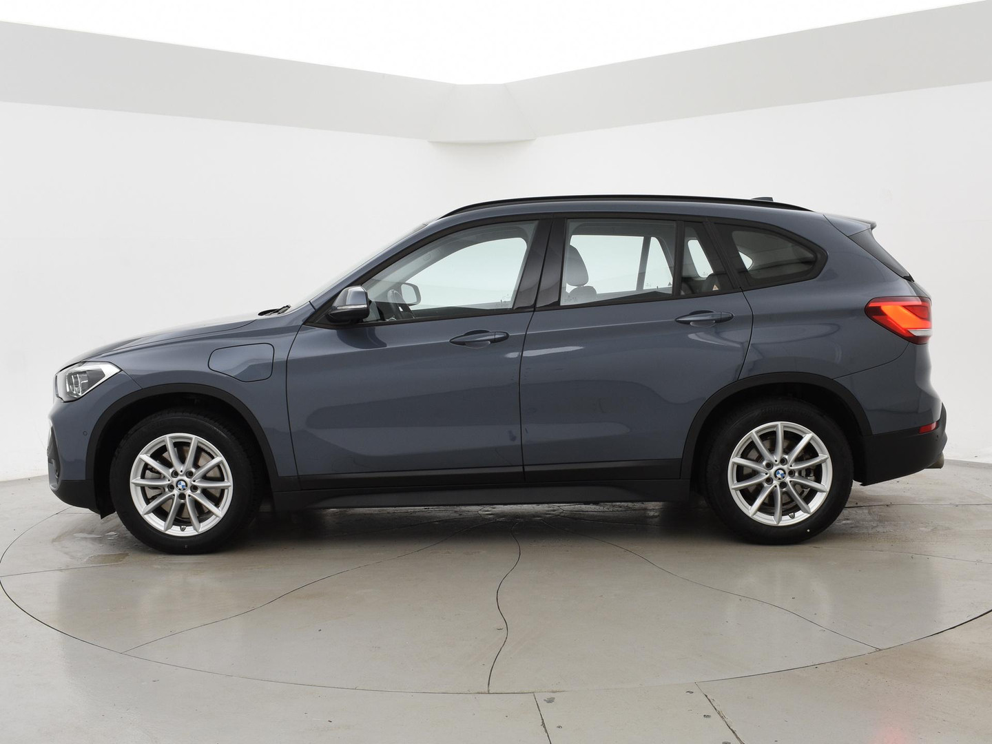 BMW BMW