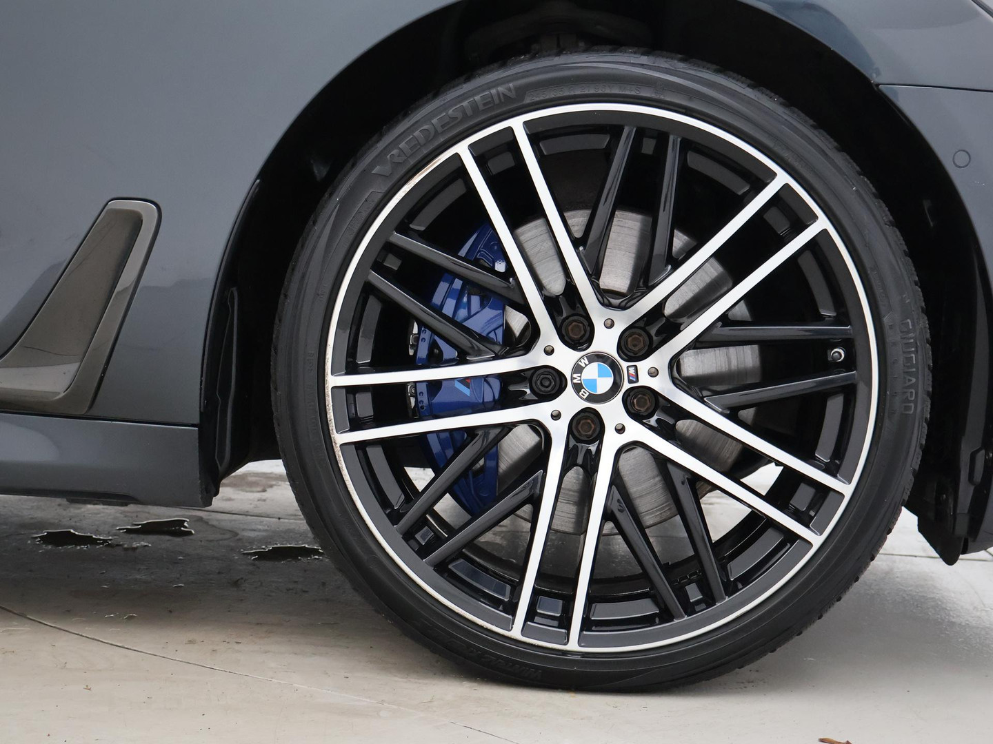 BMW BMW