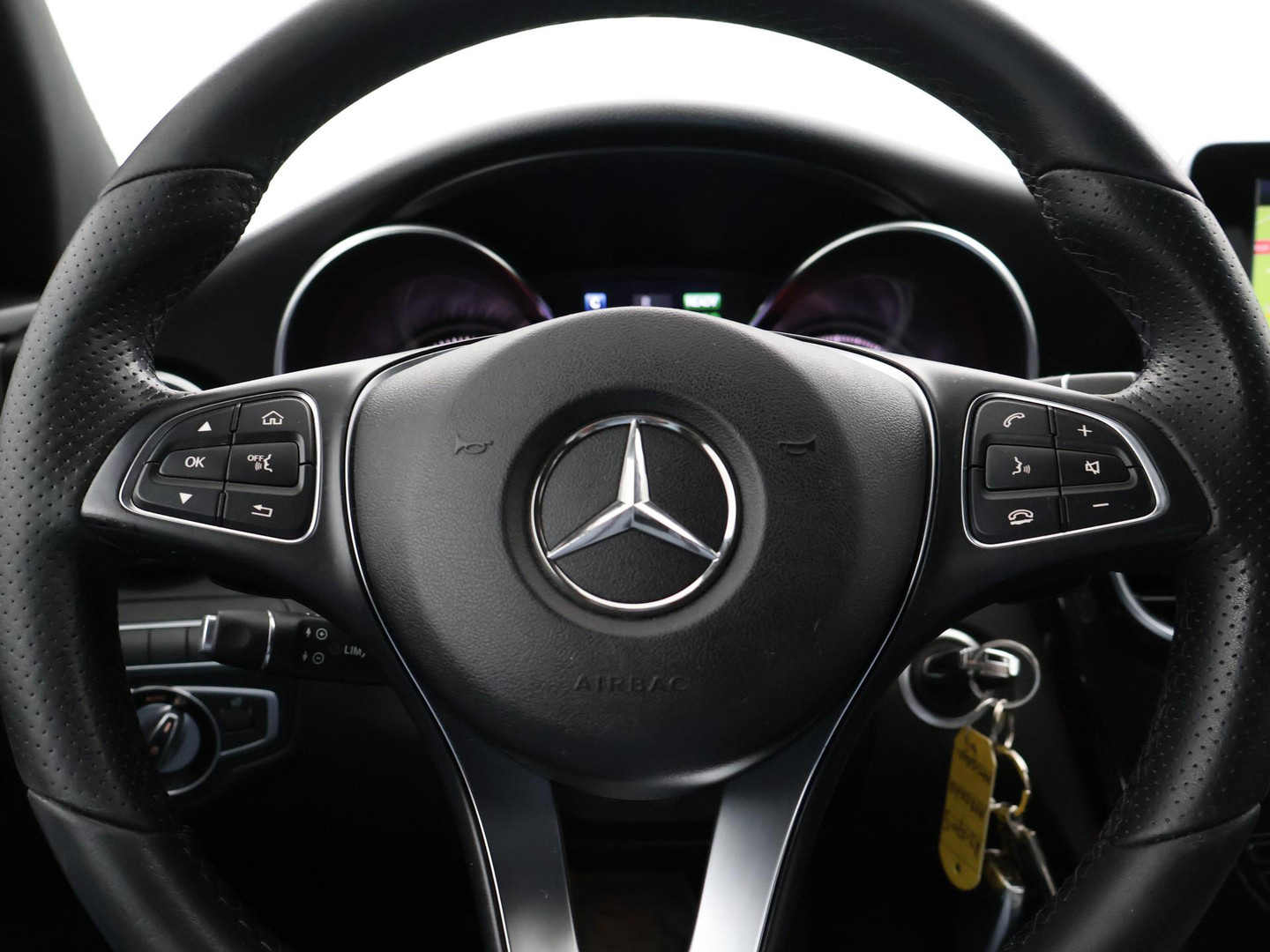 Mercedes-Benz Mercedes-Benz