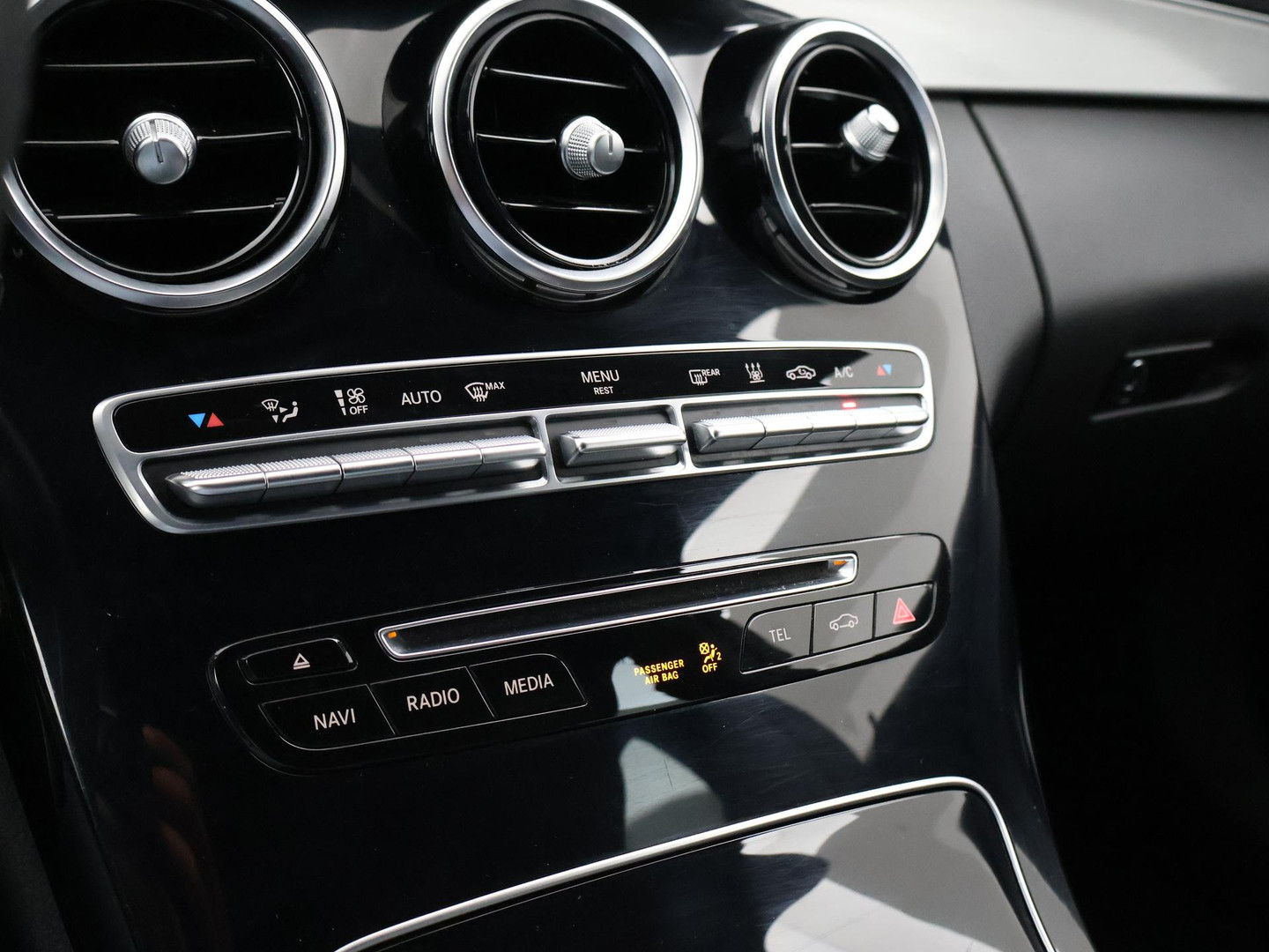 Mercedes-Benz Mercedes-Benz