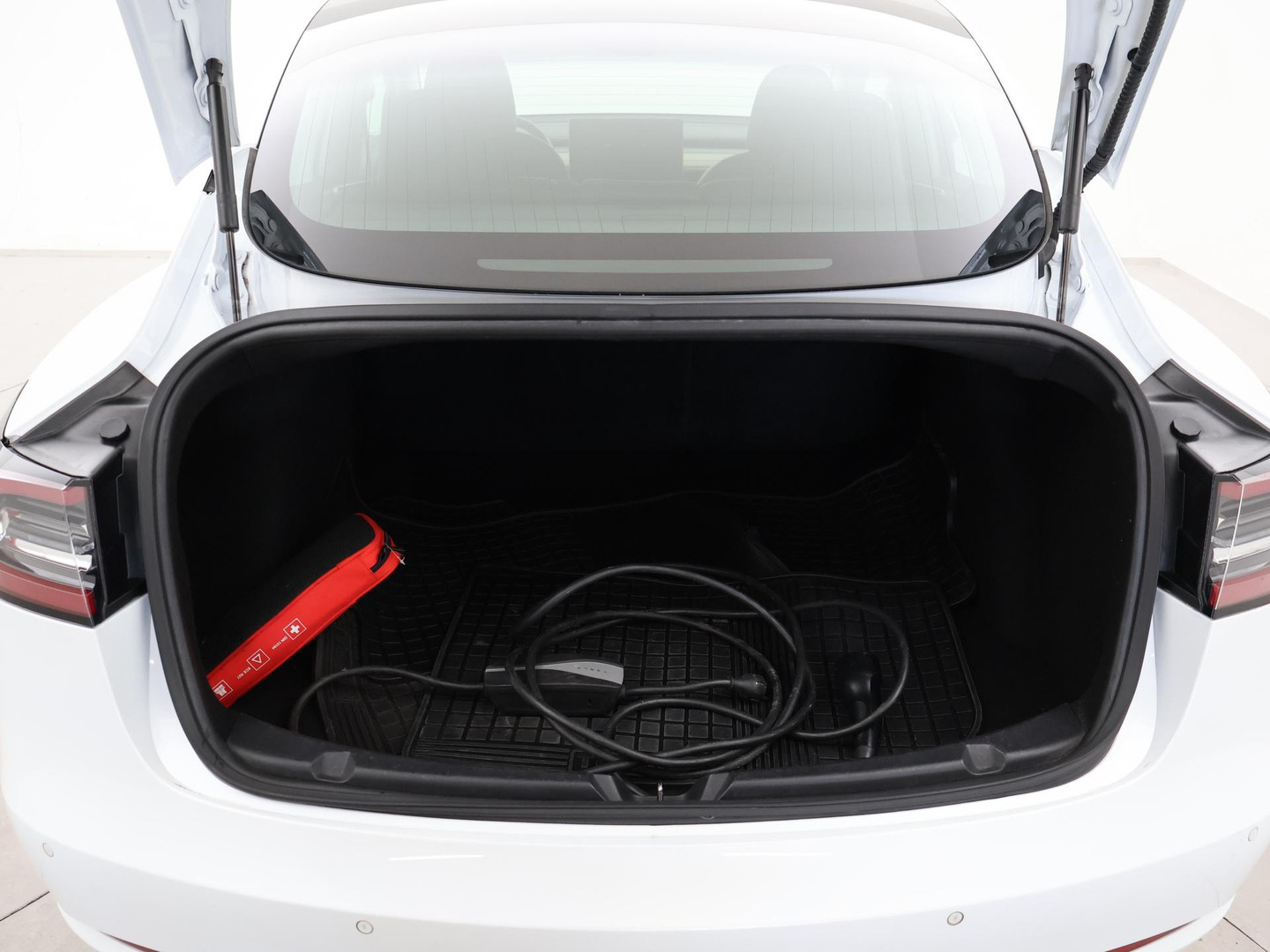 Tesla Tesla
