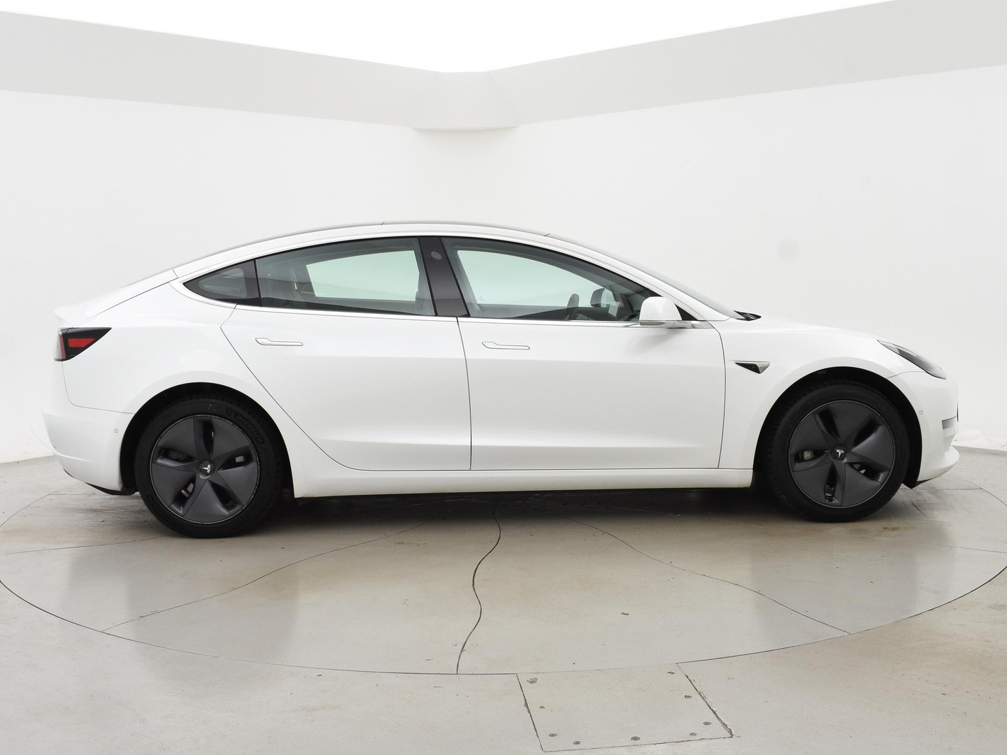 Tesla Tesla