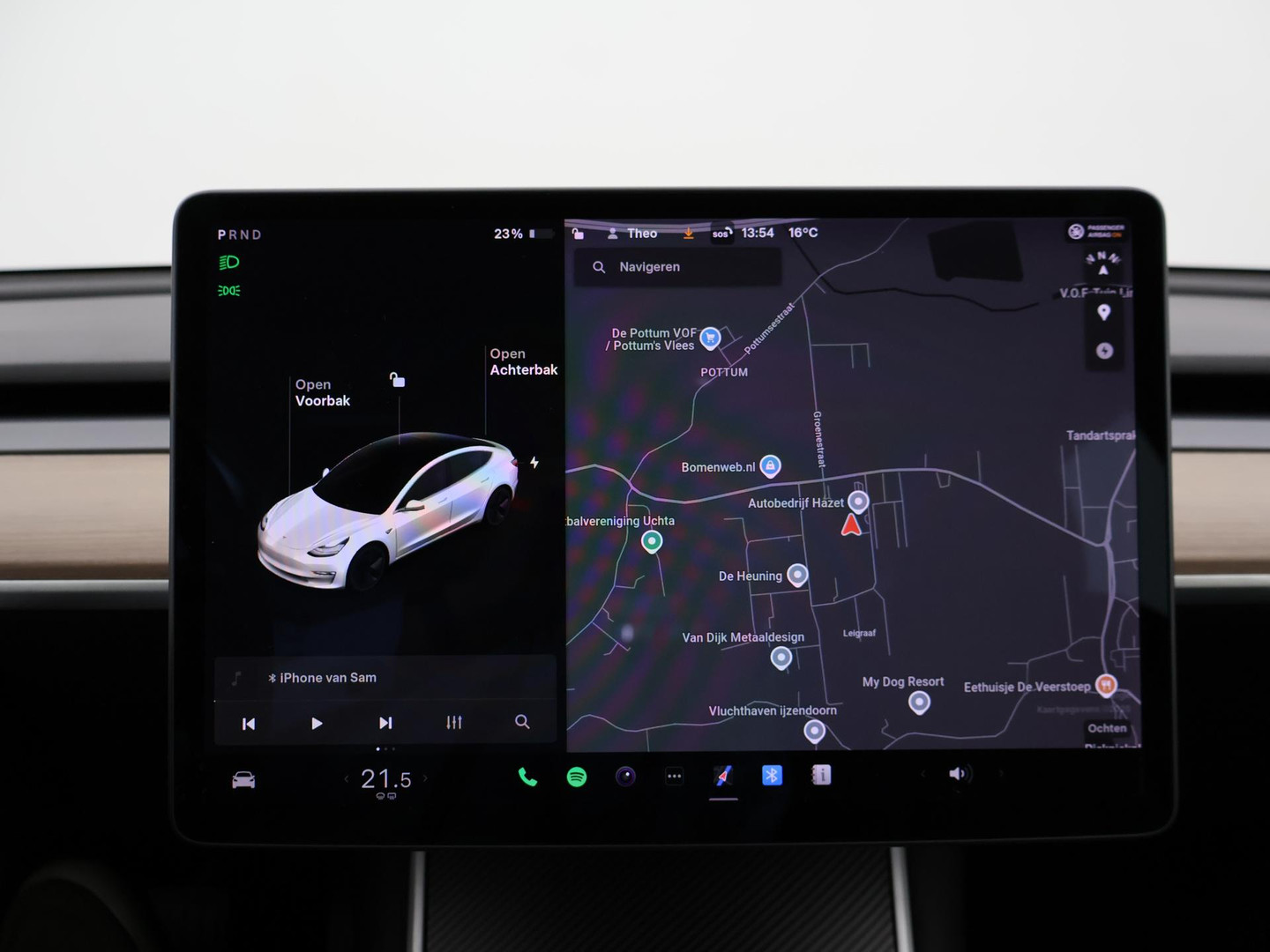 Tesla Tesla