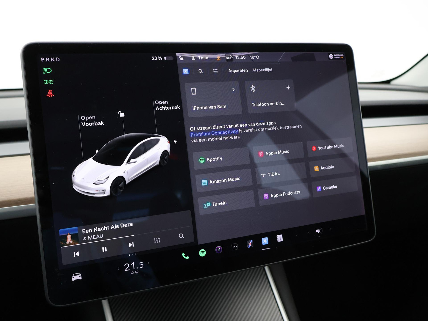 Tesla Tesla
