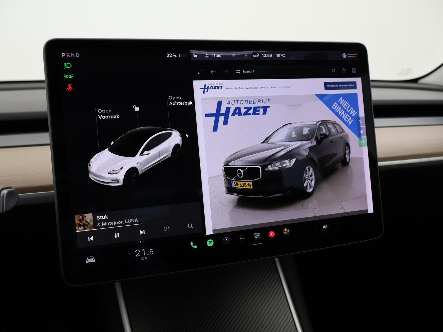 Tesla Tesla