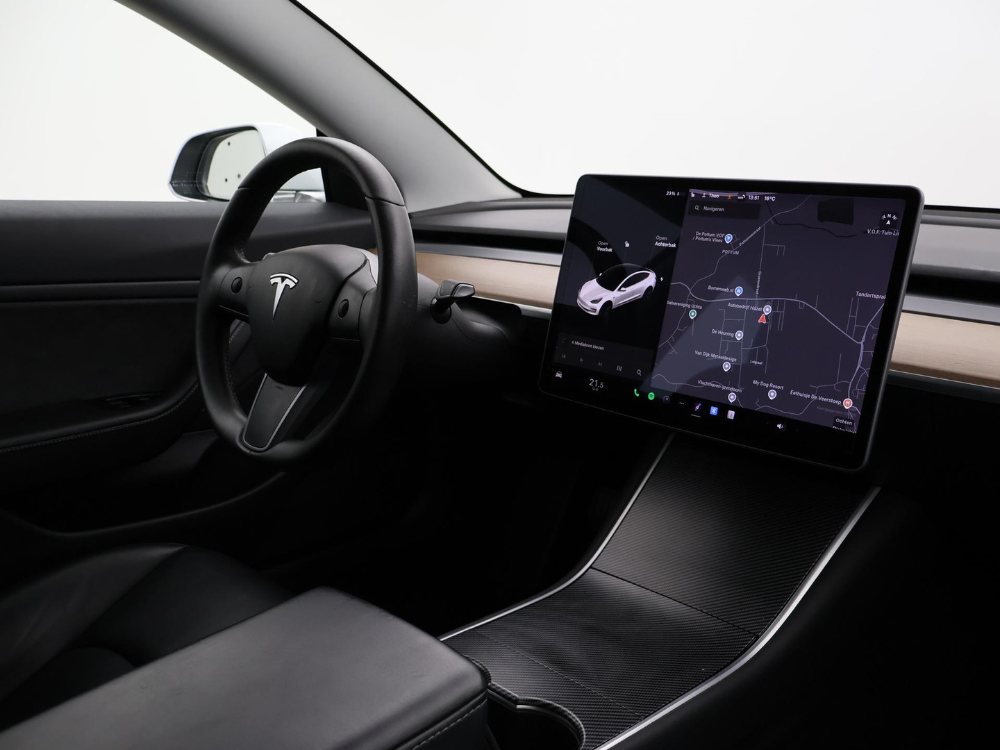 Tesla Tesla