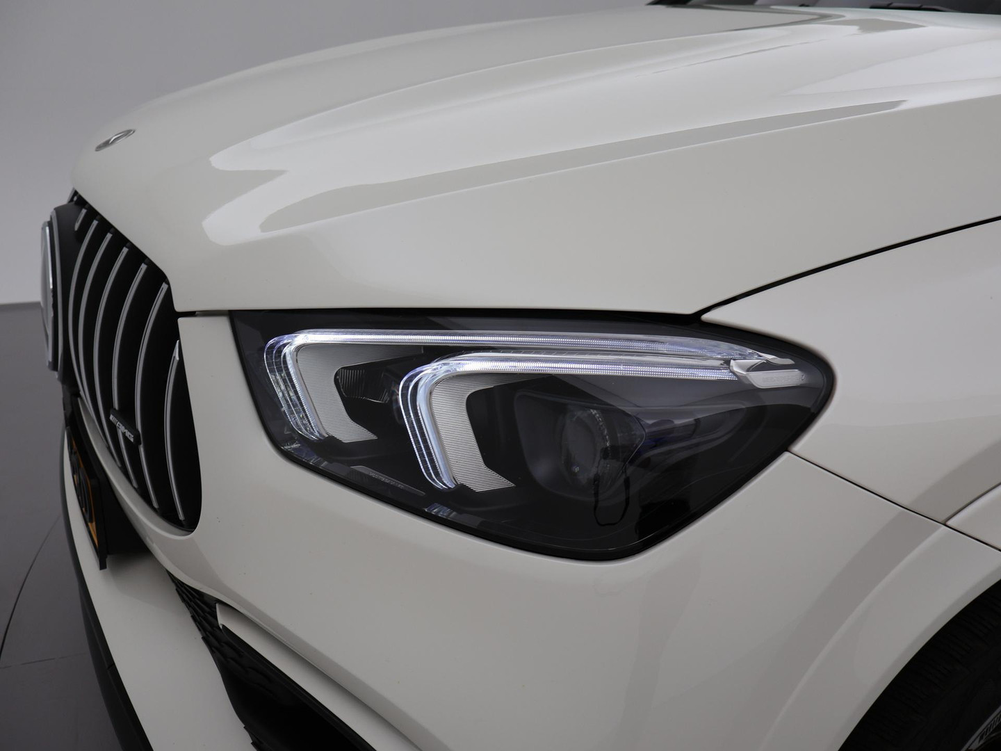 Mercedes-Benz Mercedes-Benz