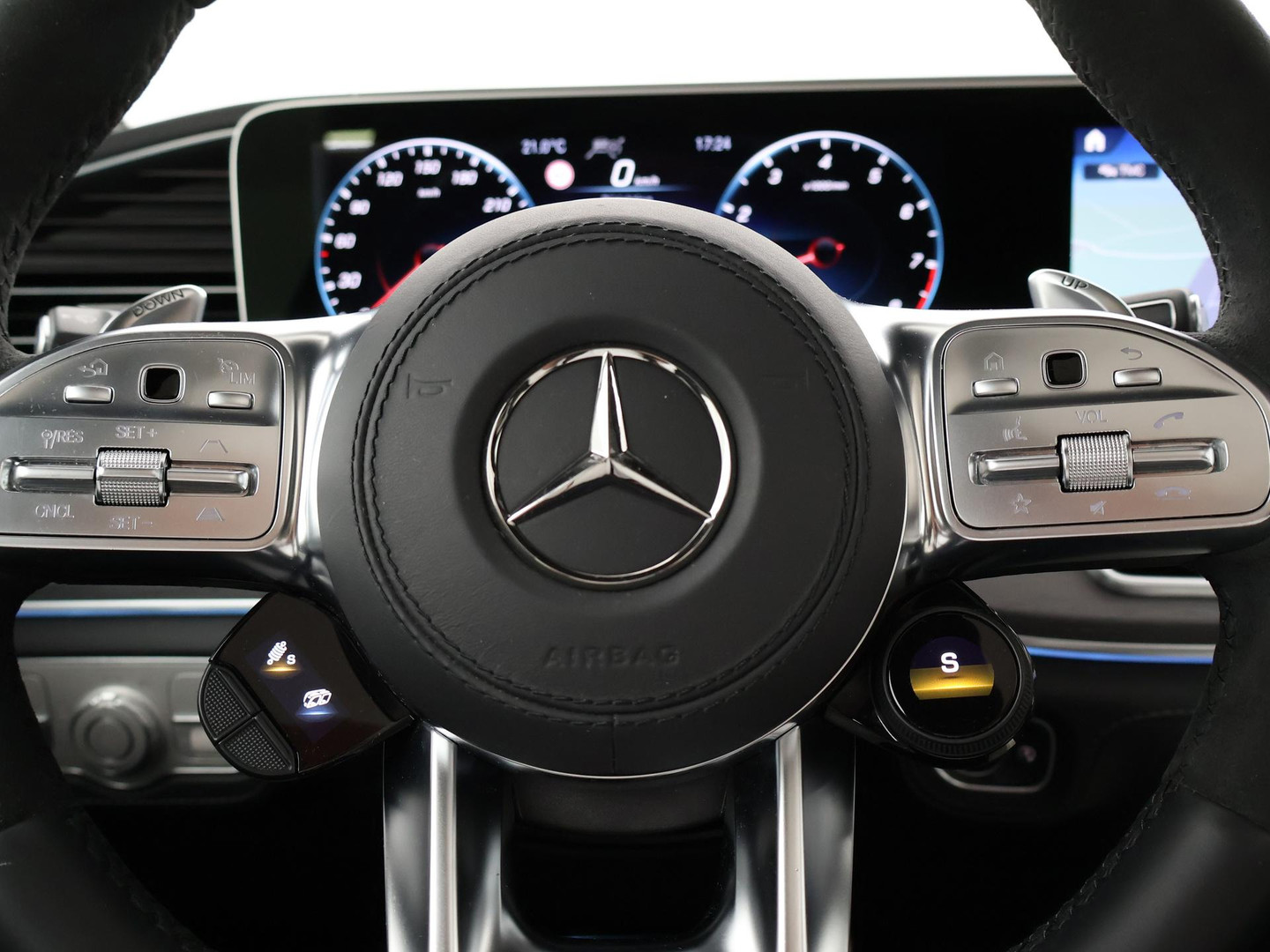 Mercedes-Benz Mercedes-Benz