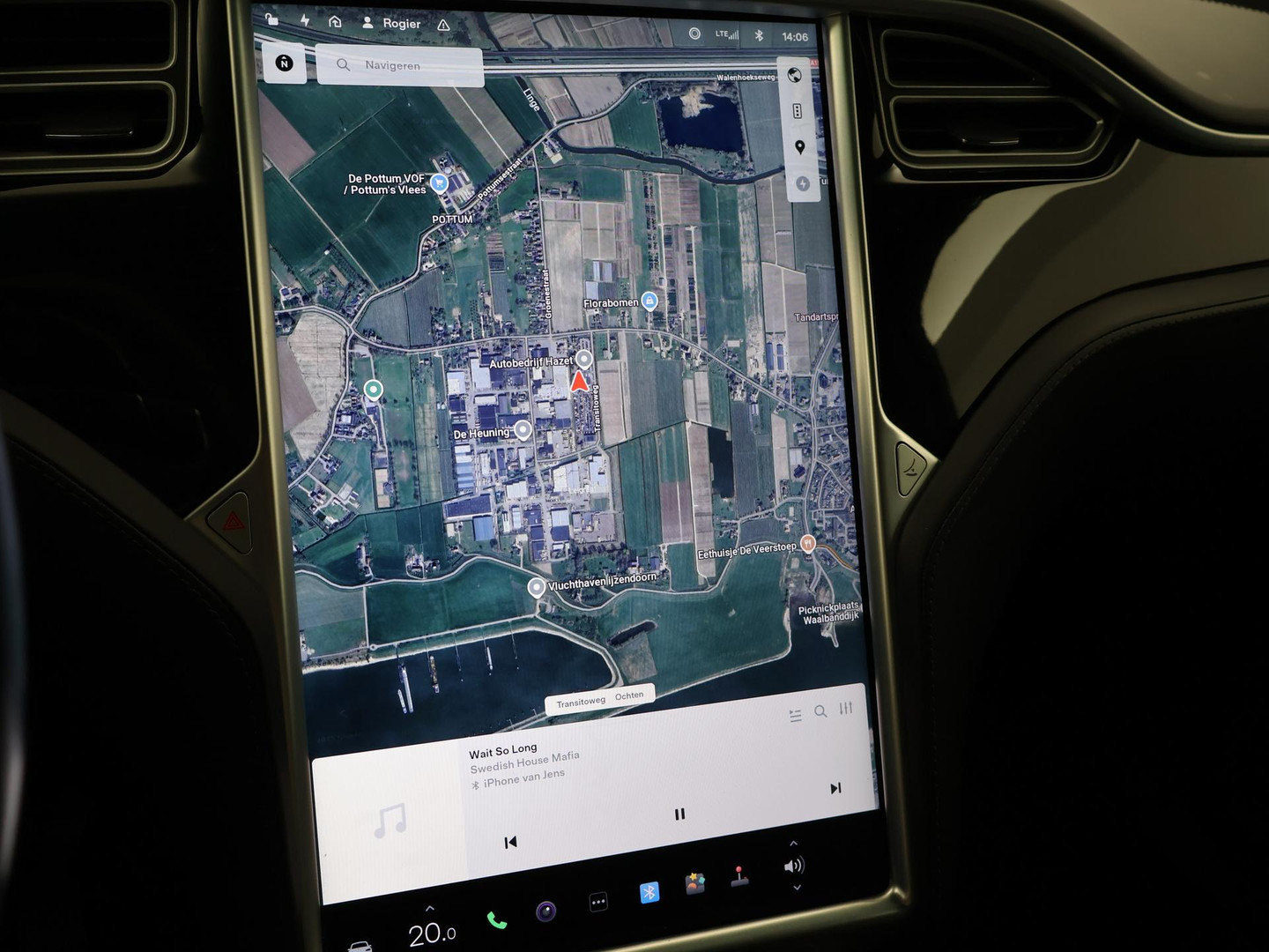 Tesla Tesla