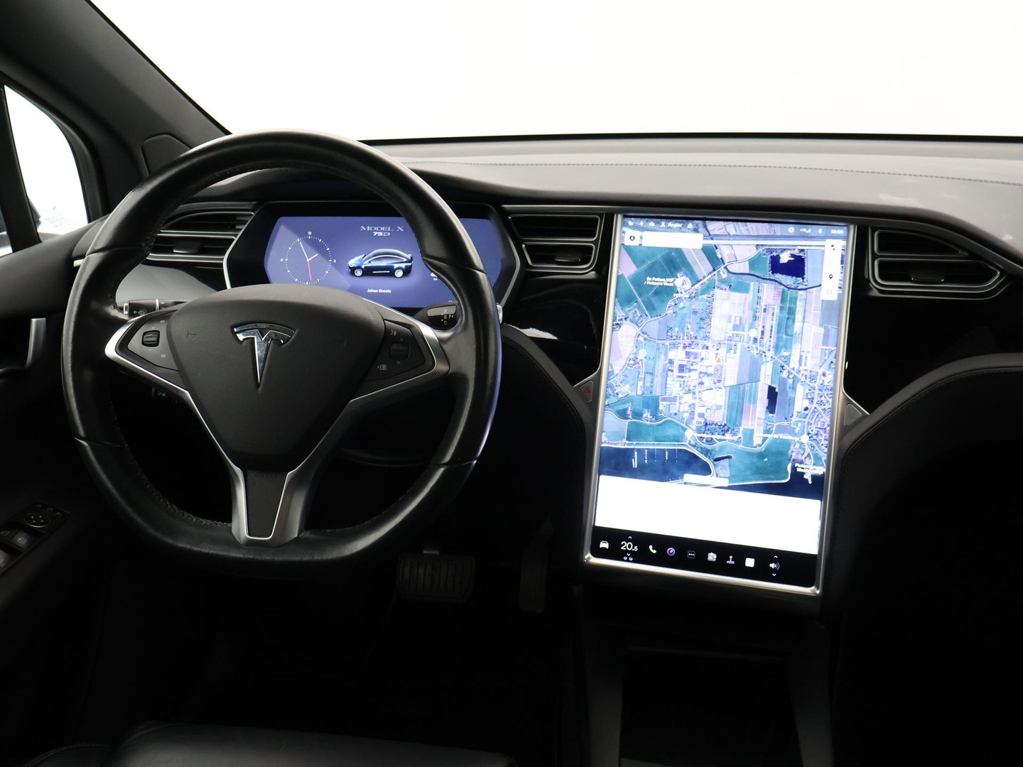 Tesla Tesla