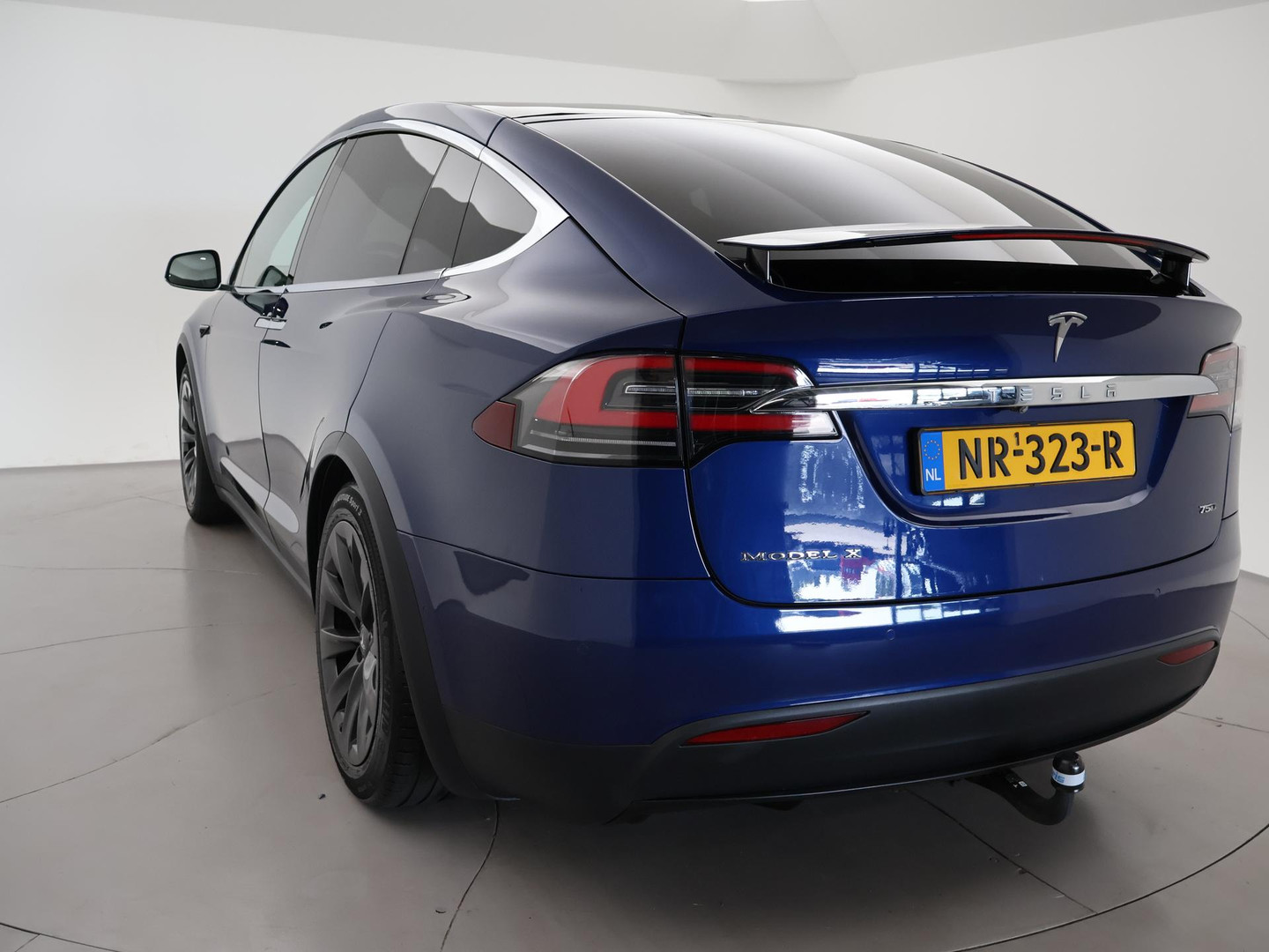 Tesla Tesla