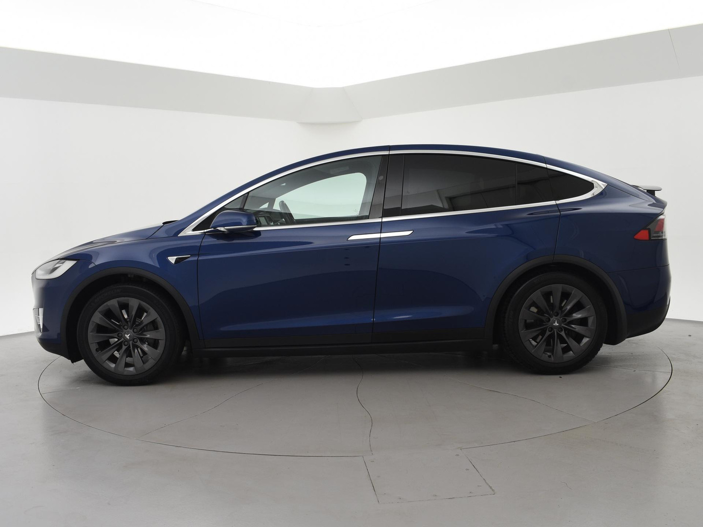 Tesla Tesla