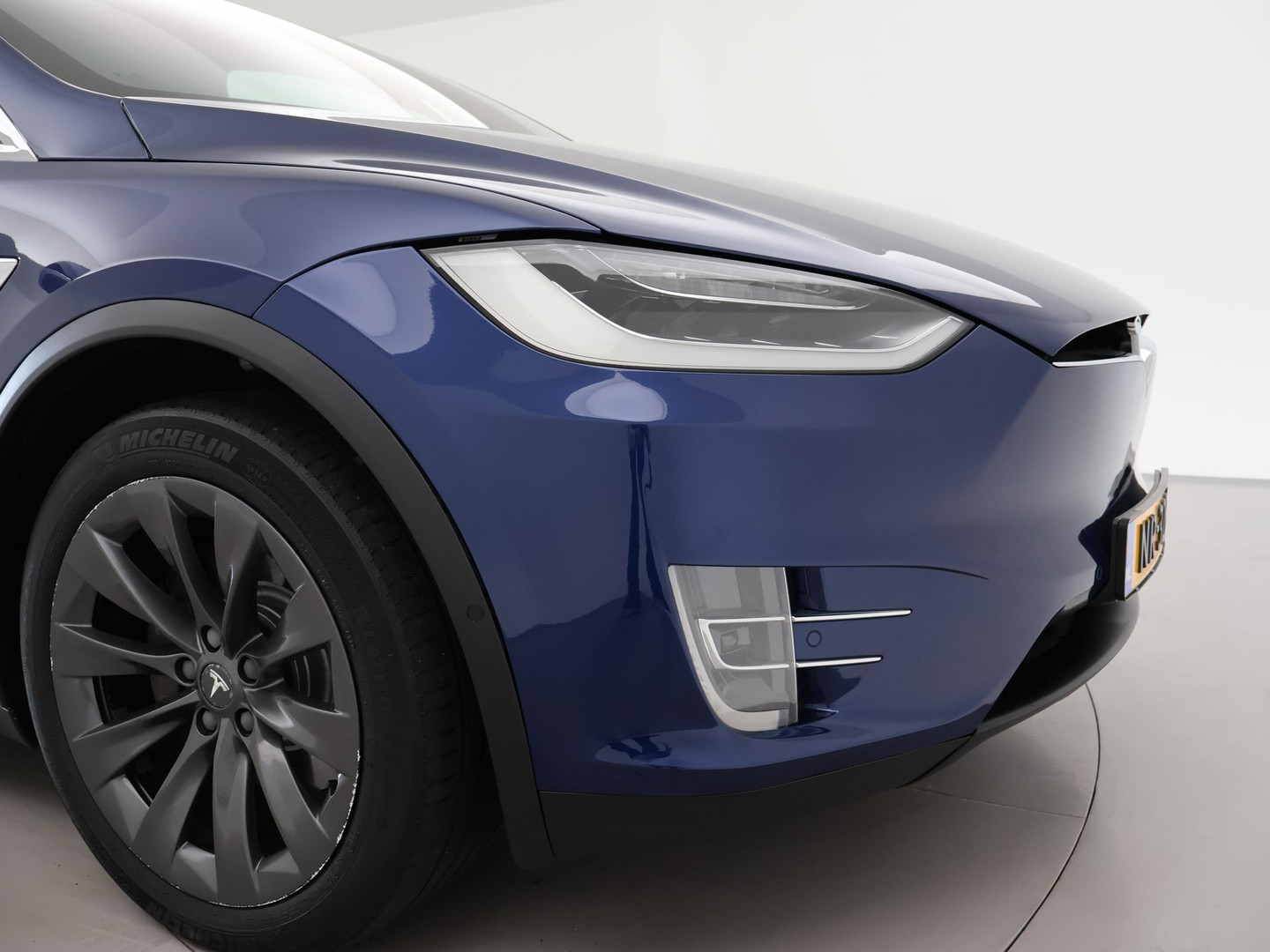 Tesla Tesla