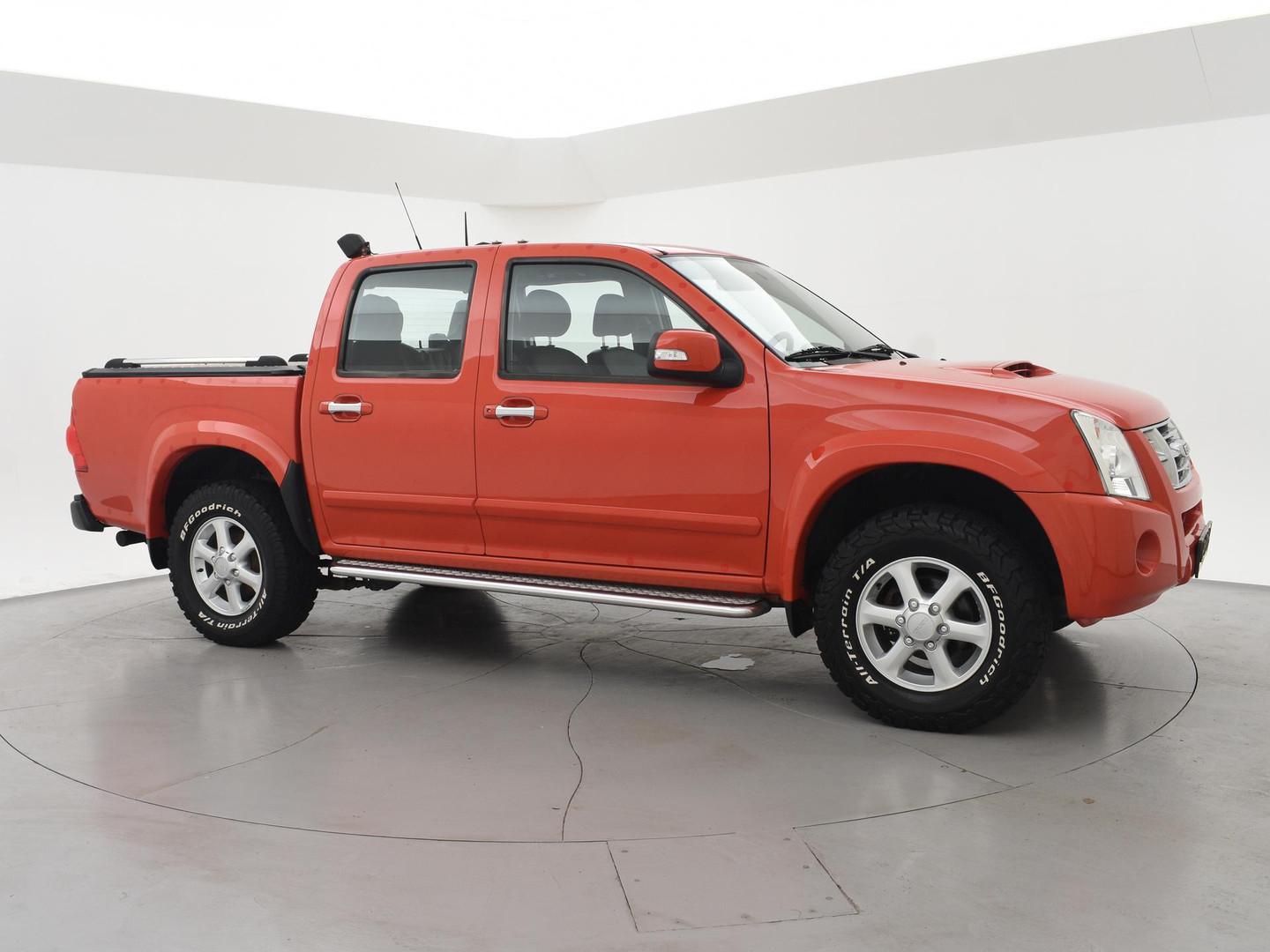 Isuzu