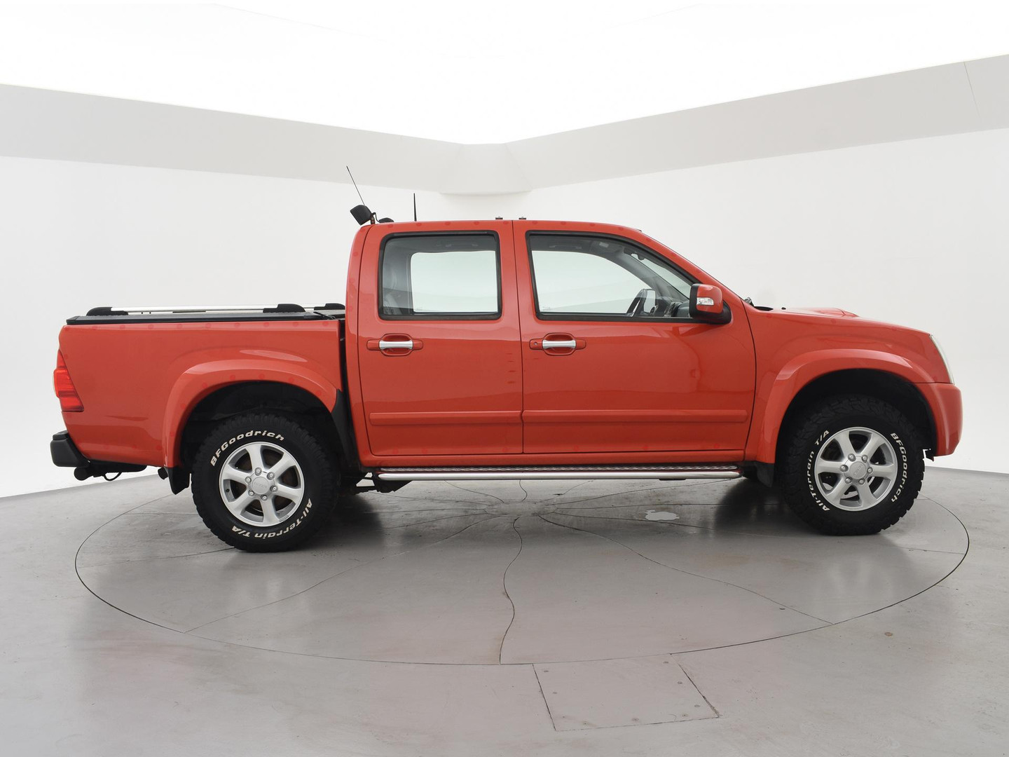 Isuzu