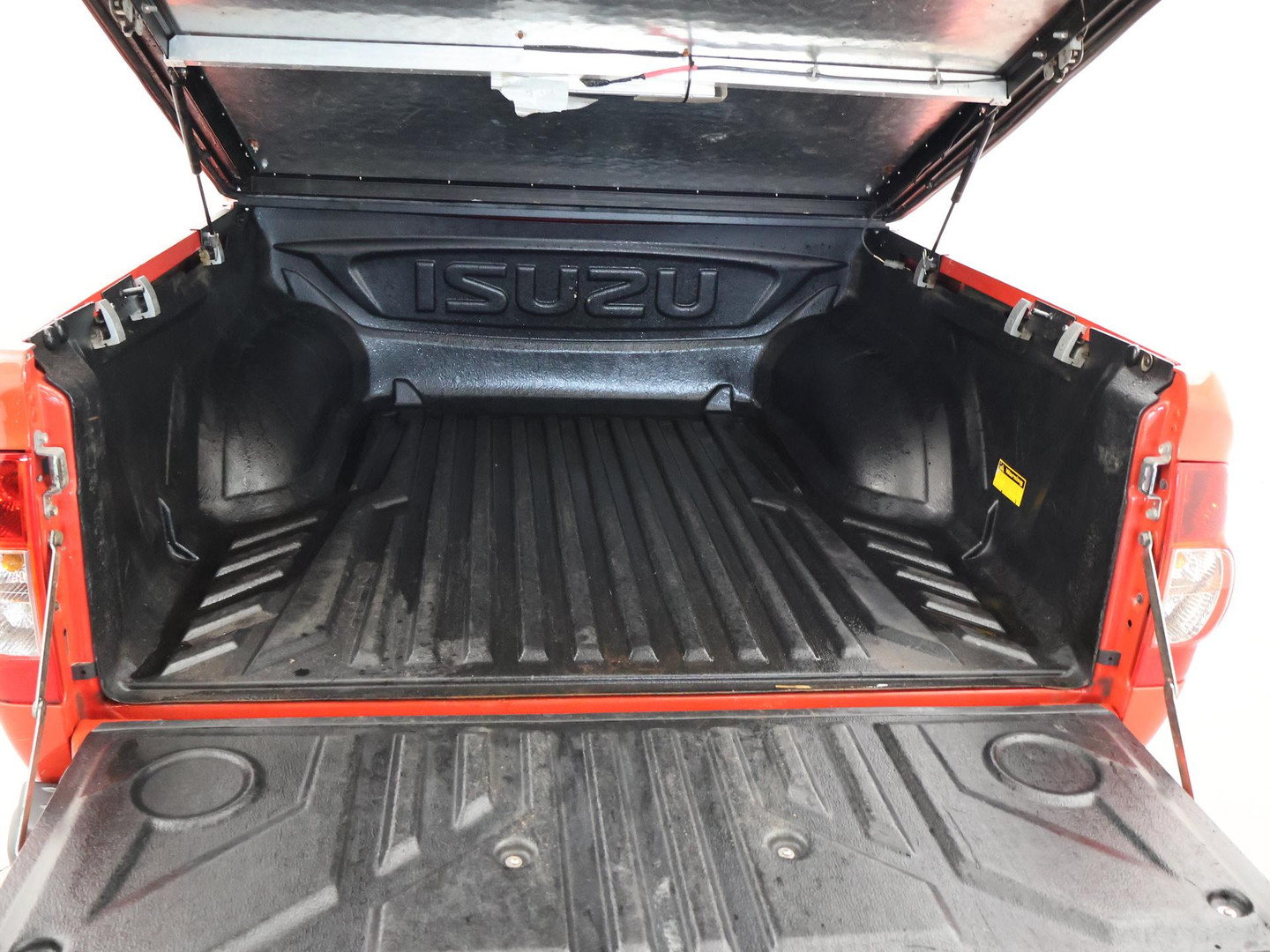 Isuzu