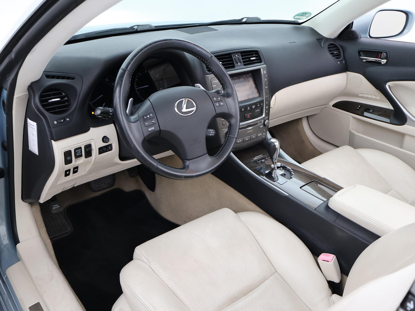 Lexus