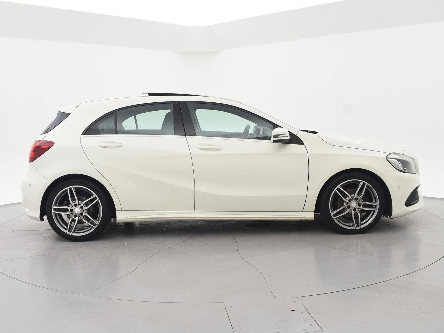 Mercedes-Benz Mercedes-Benz