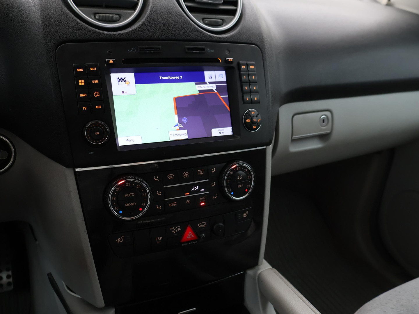 Mercedes-Benz Mercedes-Benz