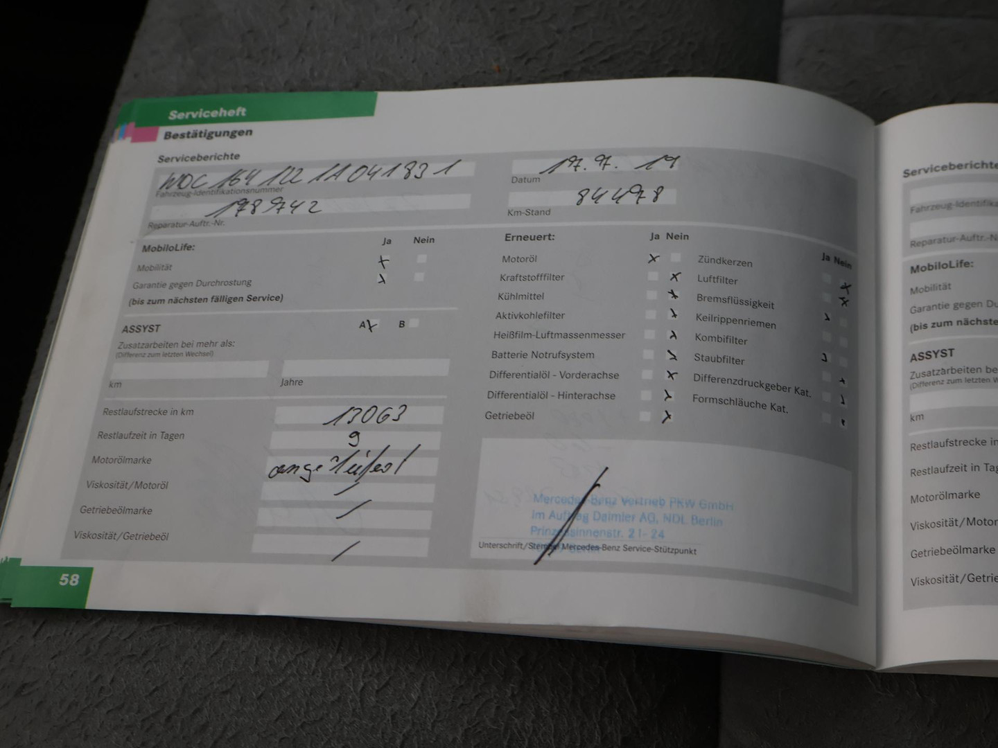 Mercedes-Benz Mercedes-Benz