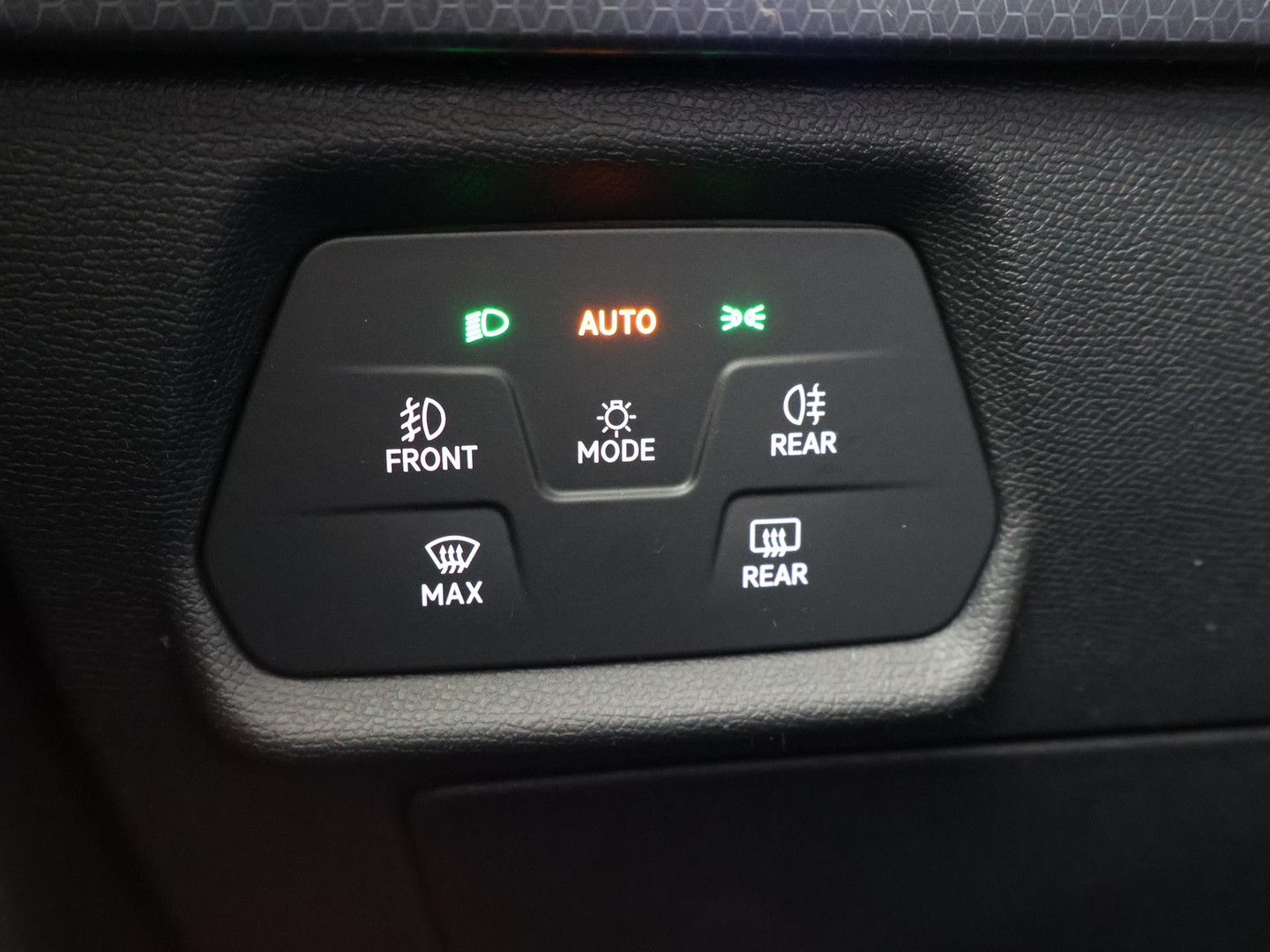SEAT SEAT
