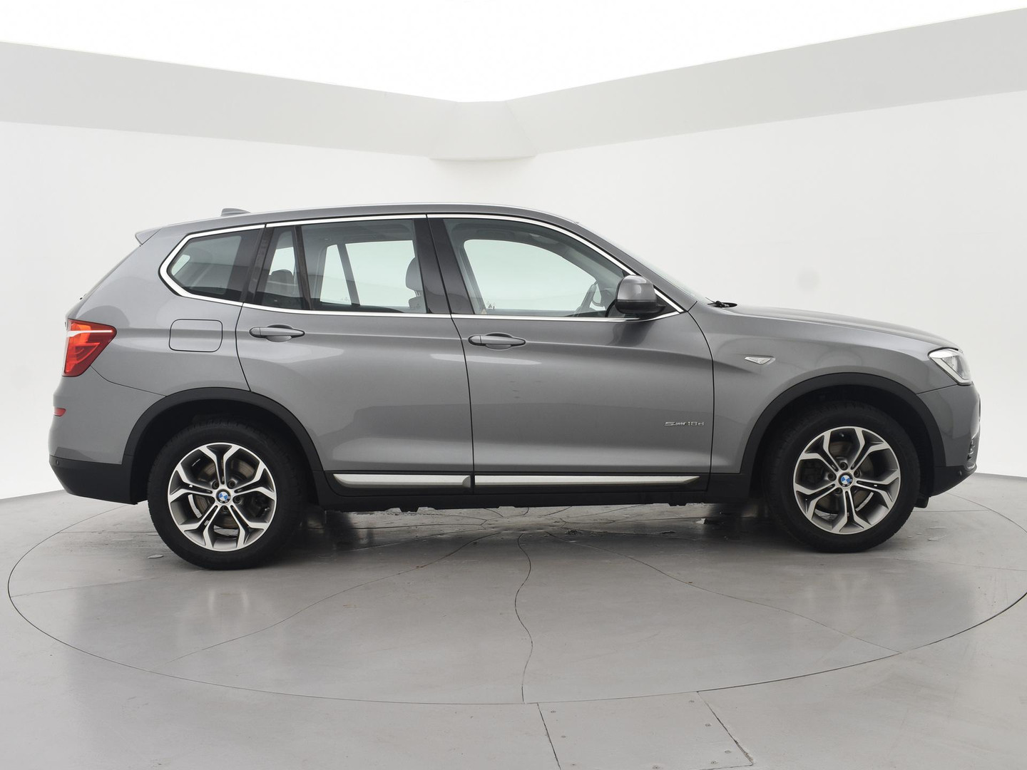 BMW BMW