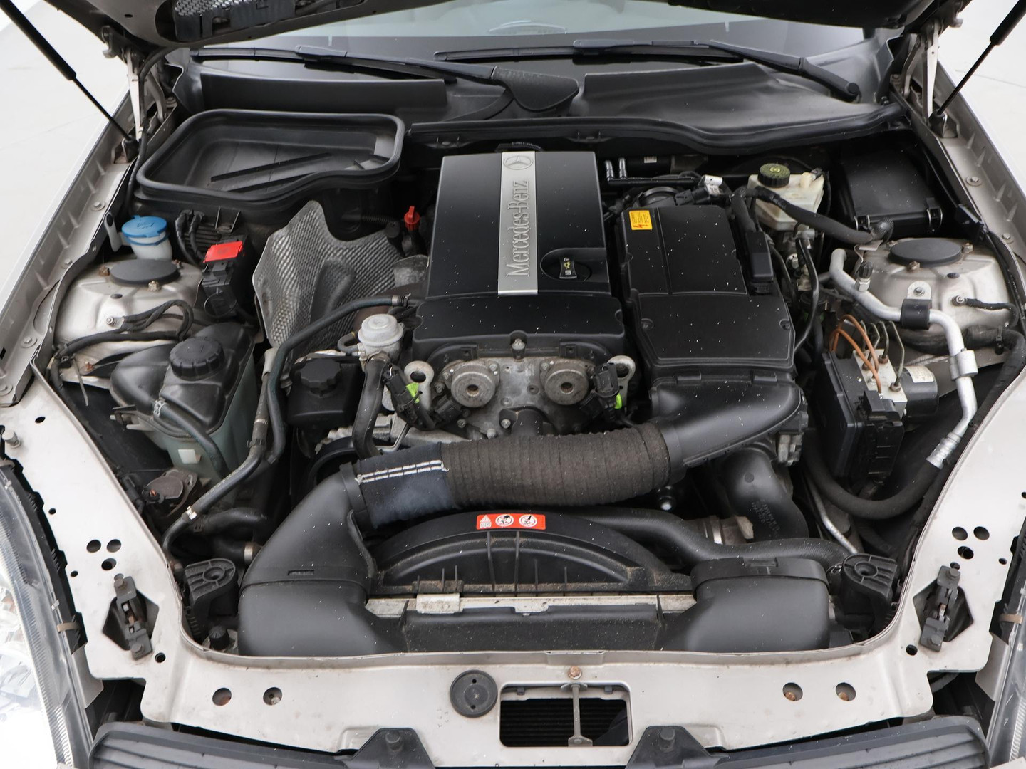 Mercedes-Benz Mercedes-Benz